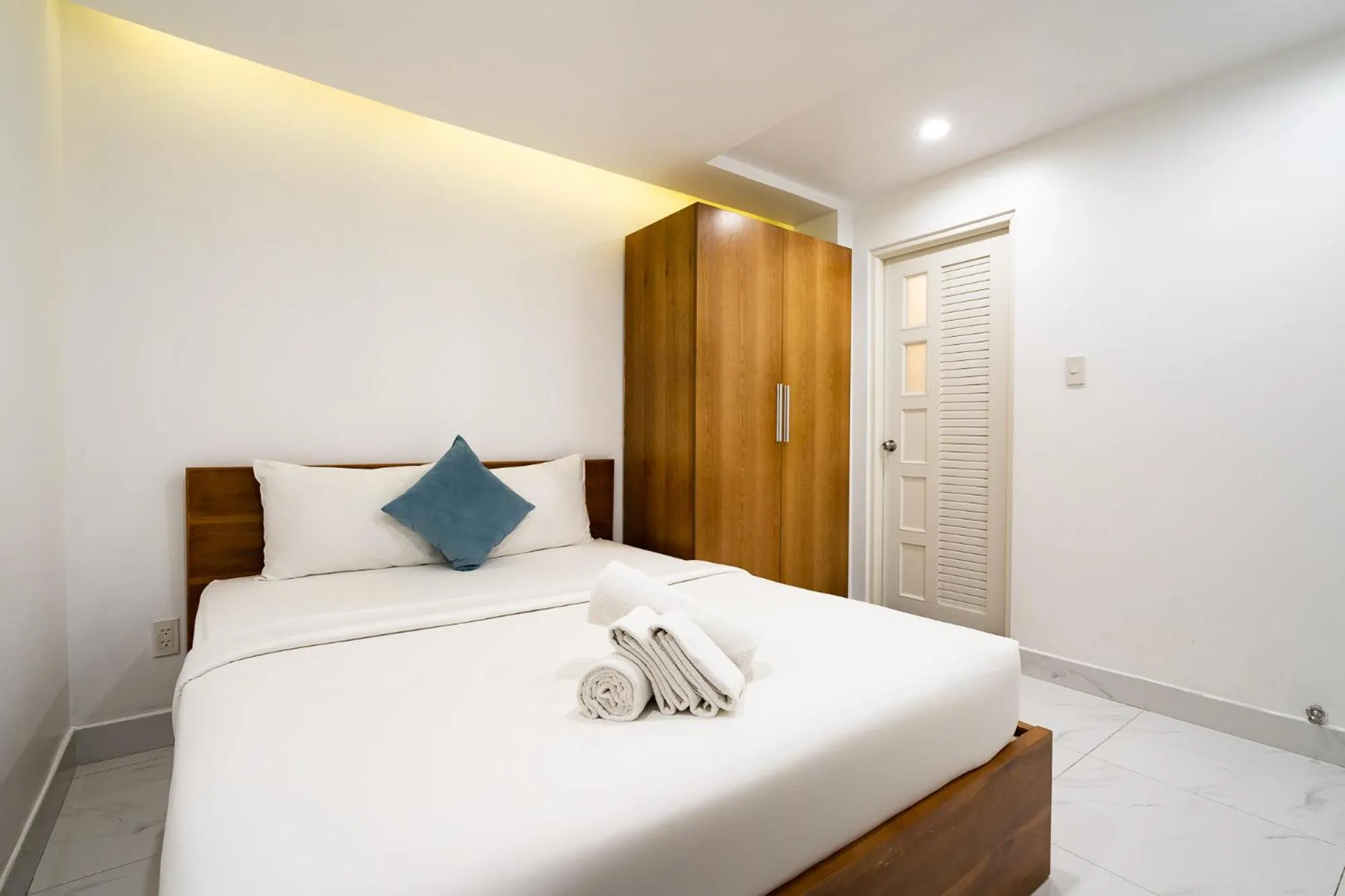 Photo of the whole room, Bed in Adventure Hotel