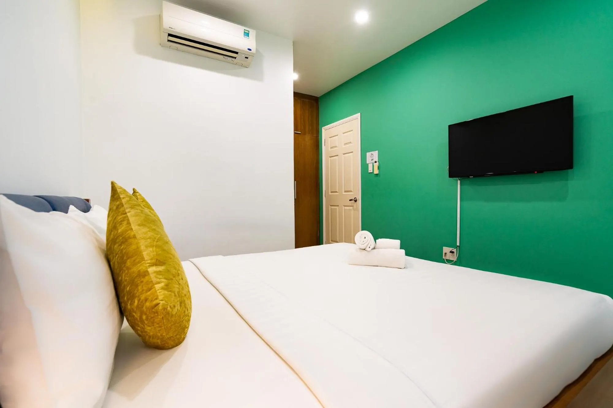 Photo of the whole room, Bed in Adventure Hotel