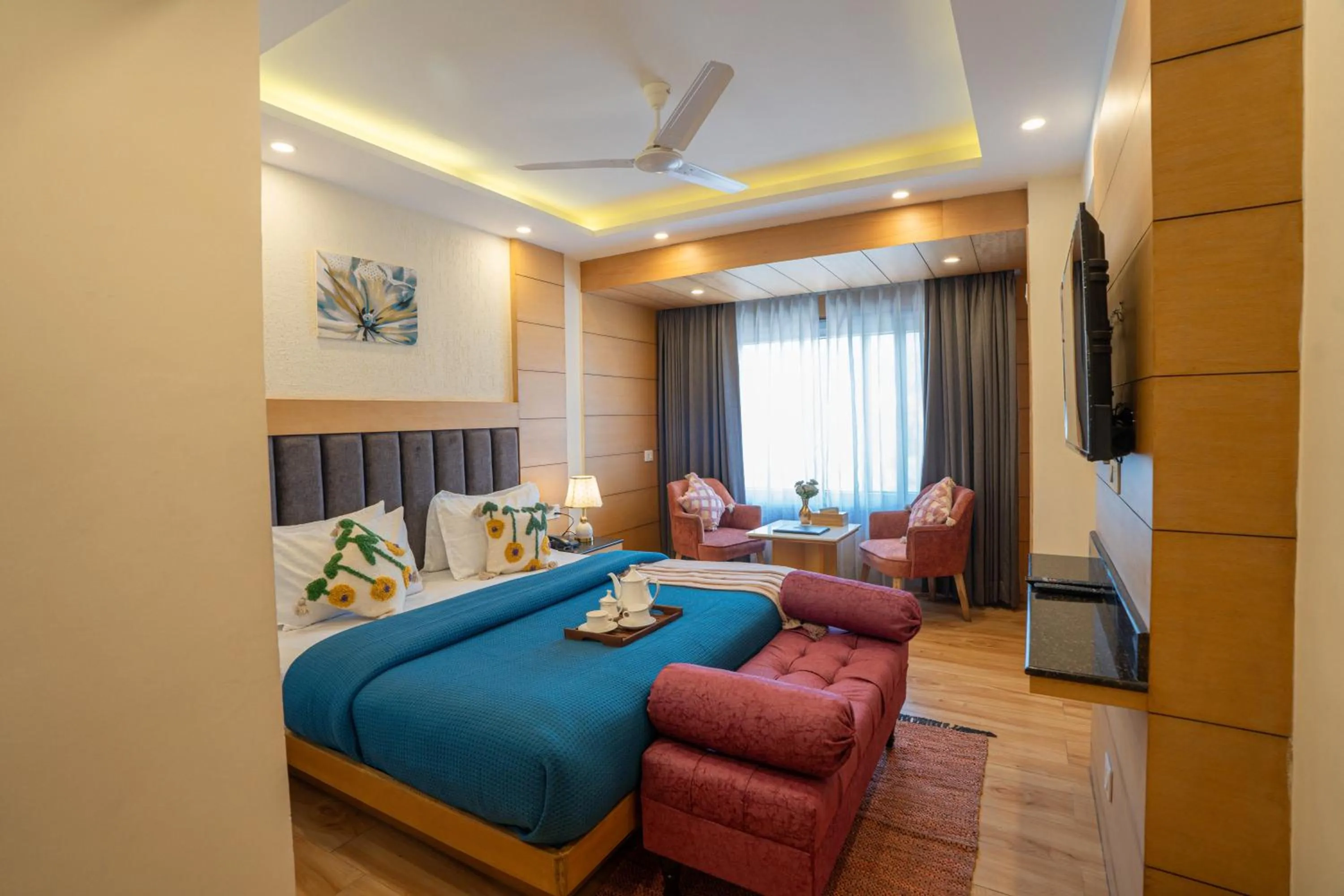 Bed in Super Hotel by Perfectstayz Mall Road