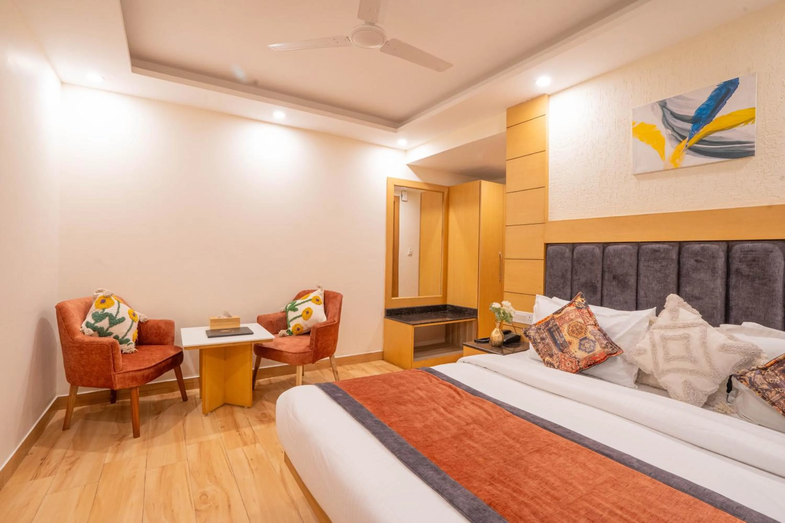 Bed in Super Hotel by Perfectstayz Mall Road
