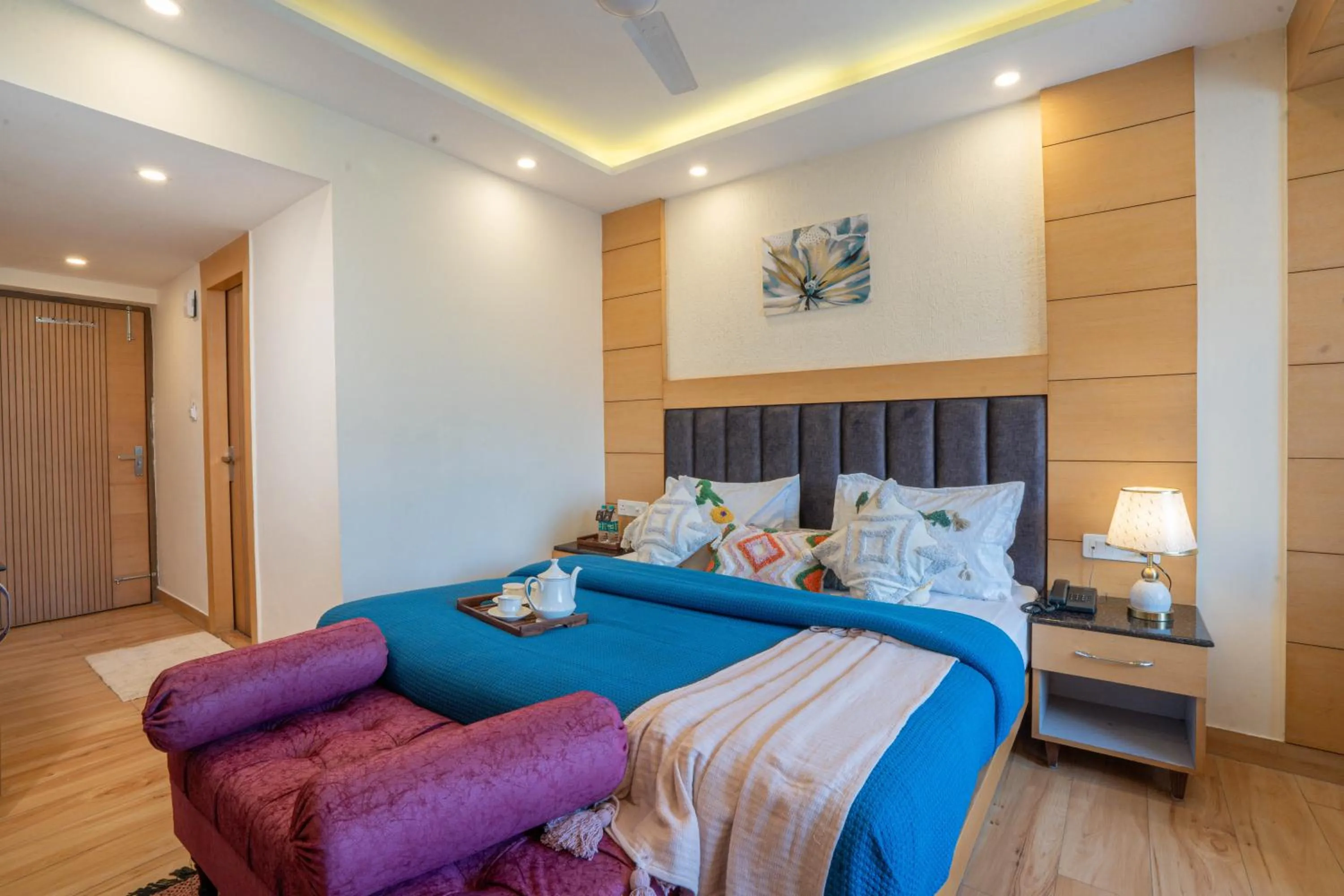 Bed in Super Hotel by Perfectstayz Mall Road