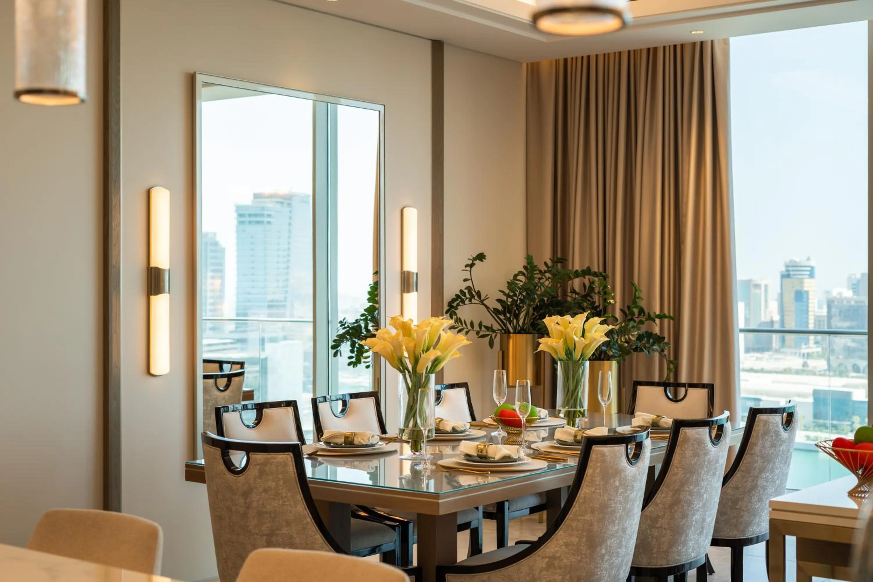 Dining area in Onyx Rotana