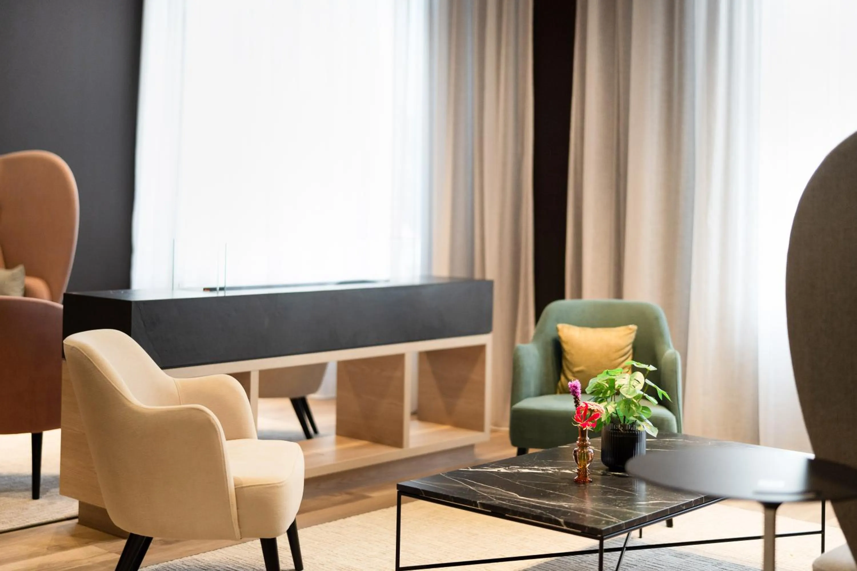 Lounge or bar in IntercityHotel Leiden