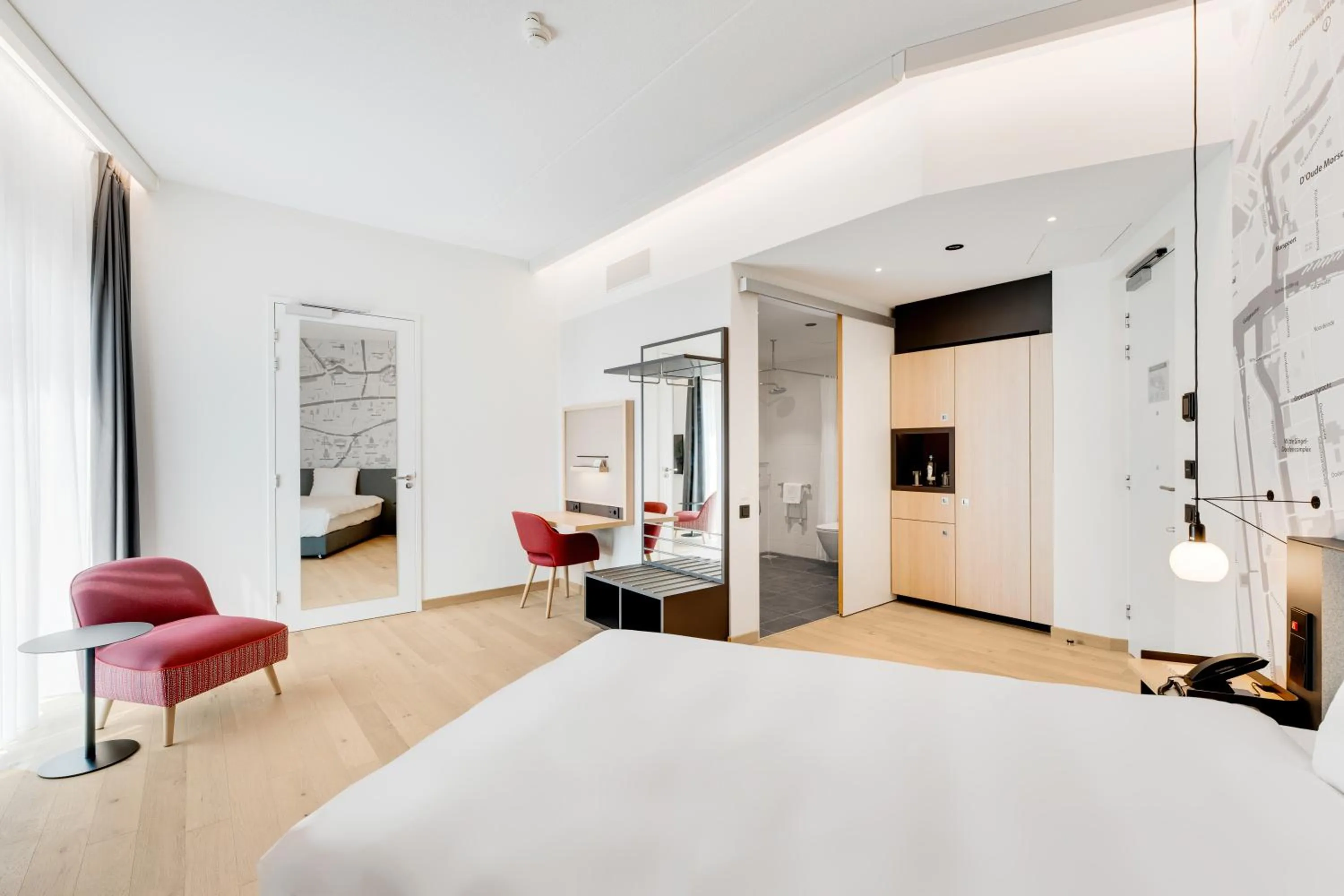 Bedroom, Bed in IntercityHotel Leiden