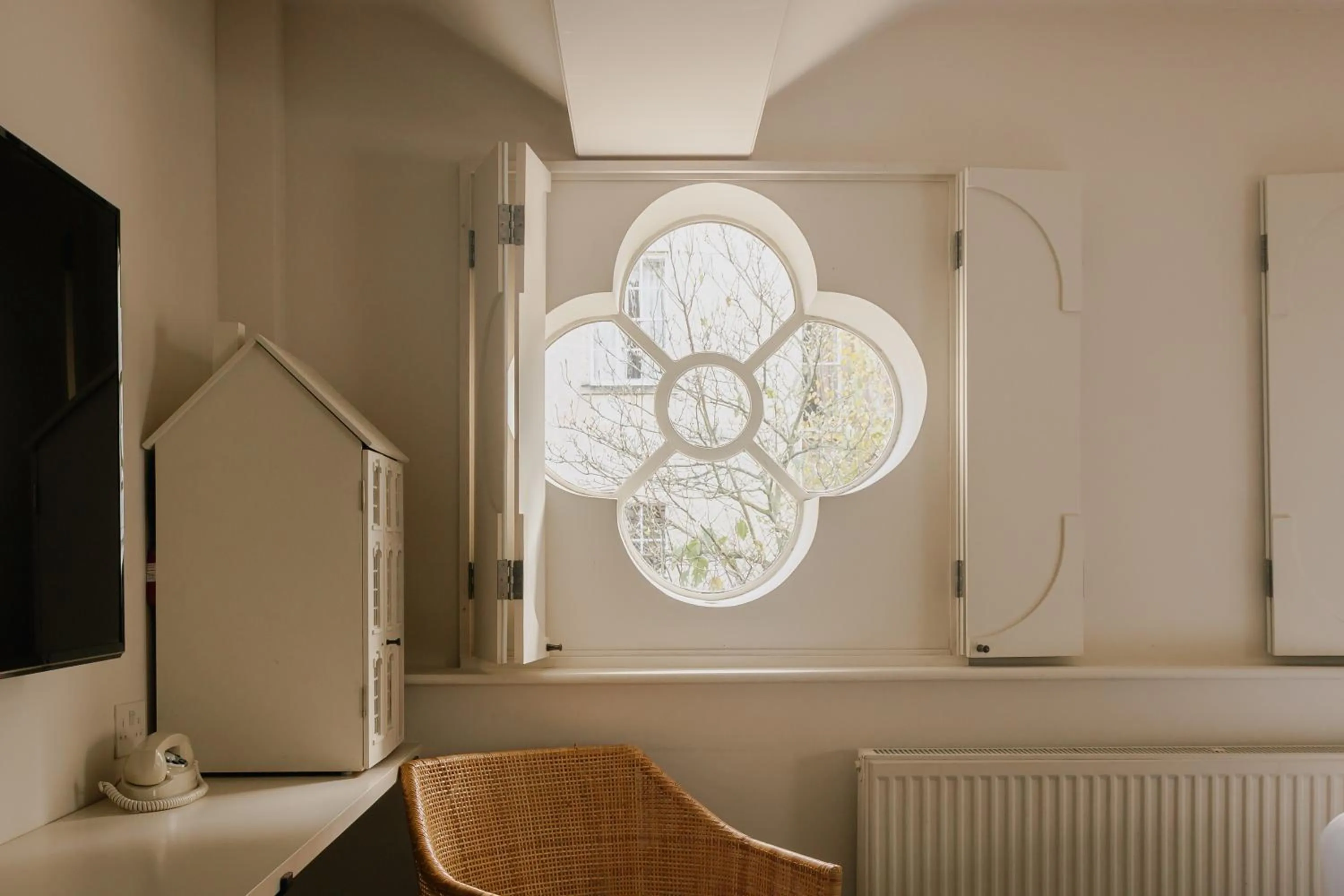 Bed in No 15 by GuestHouse, Bath