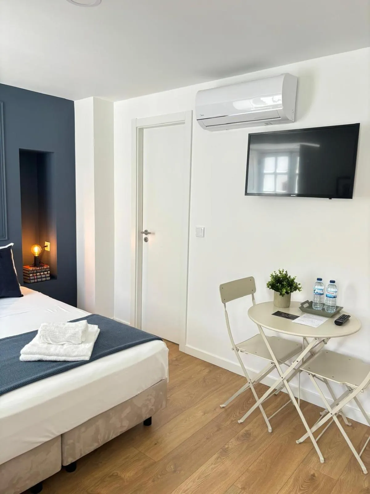 Internal: Not applicable to any particular room, Bed in Casa do Museu