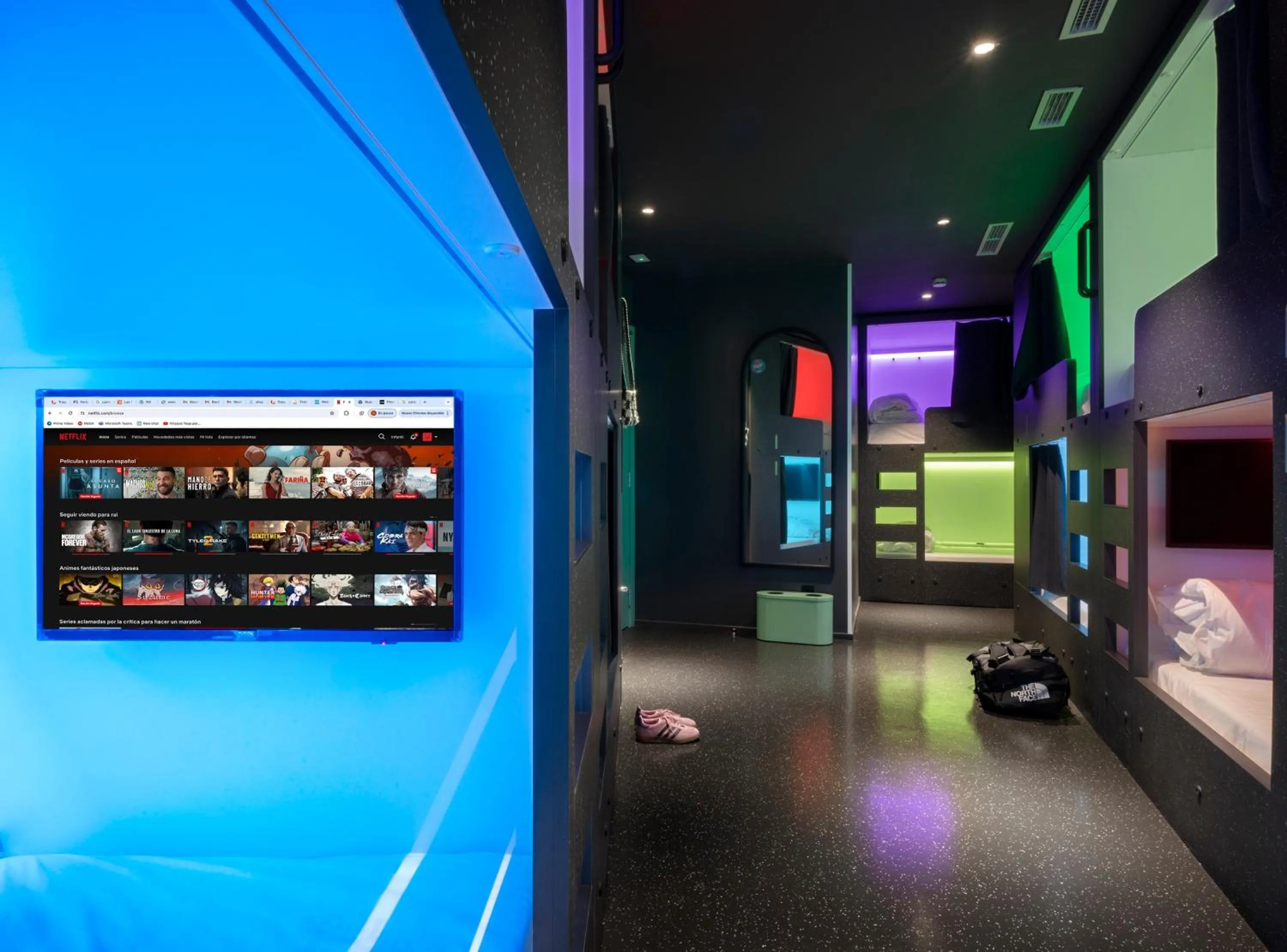 TV and multimedia in AMISTAT City Hostel Barcelona