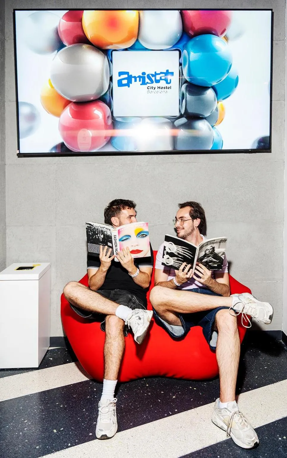 People in AMISTAT City Hostel Barcelona