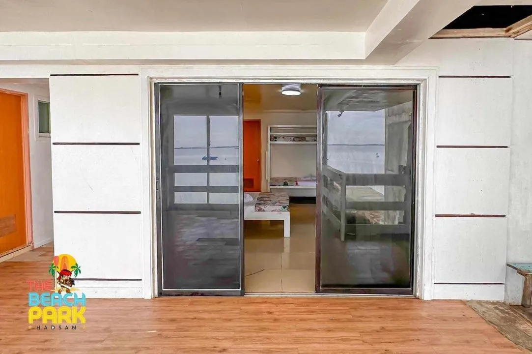 Bedroom in The Beach Park Hadsan