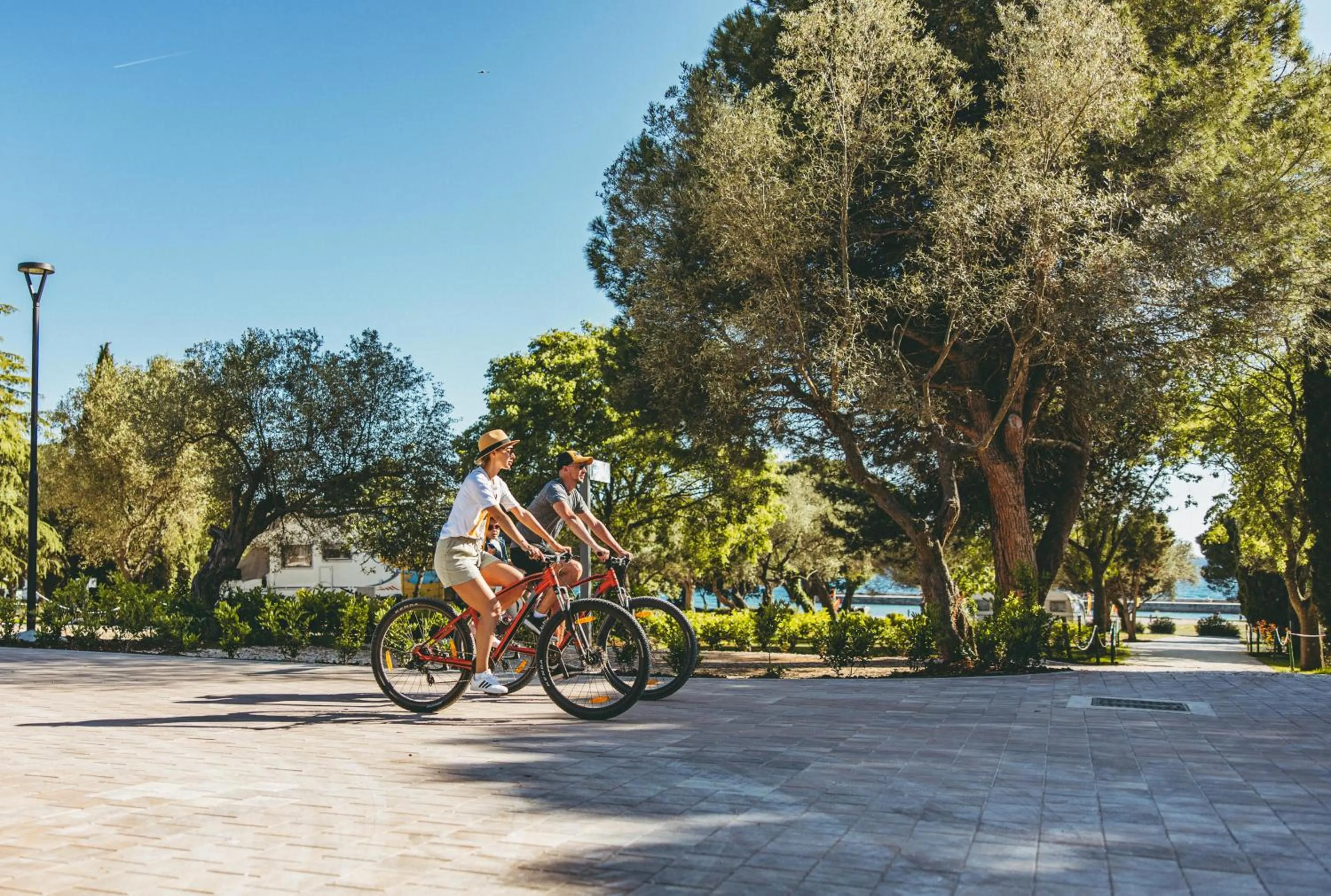 People in Maistra Camping Amarin Pitches