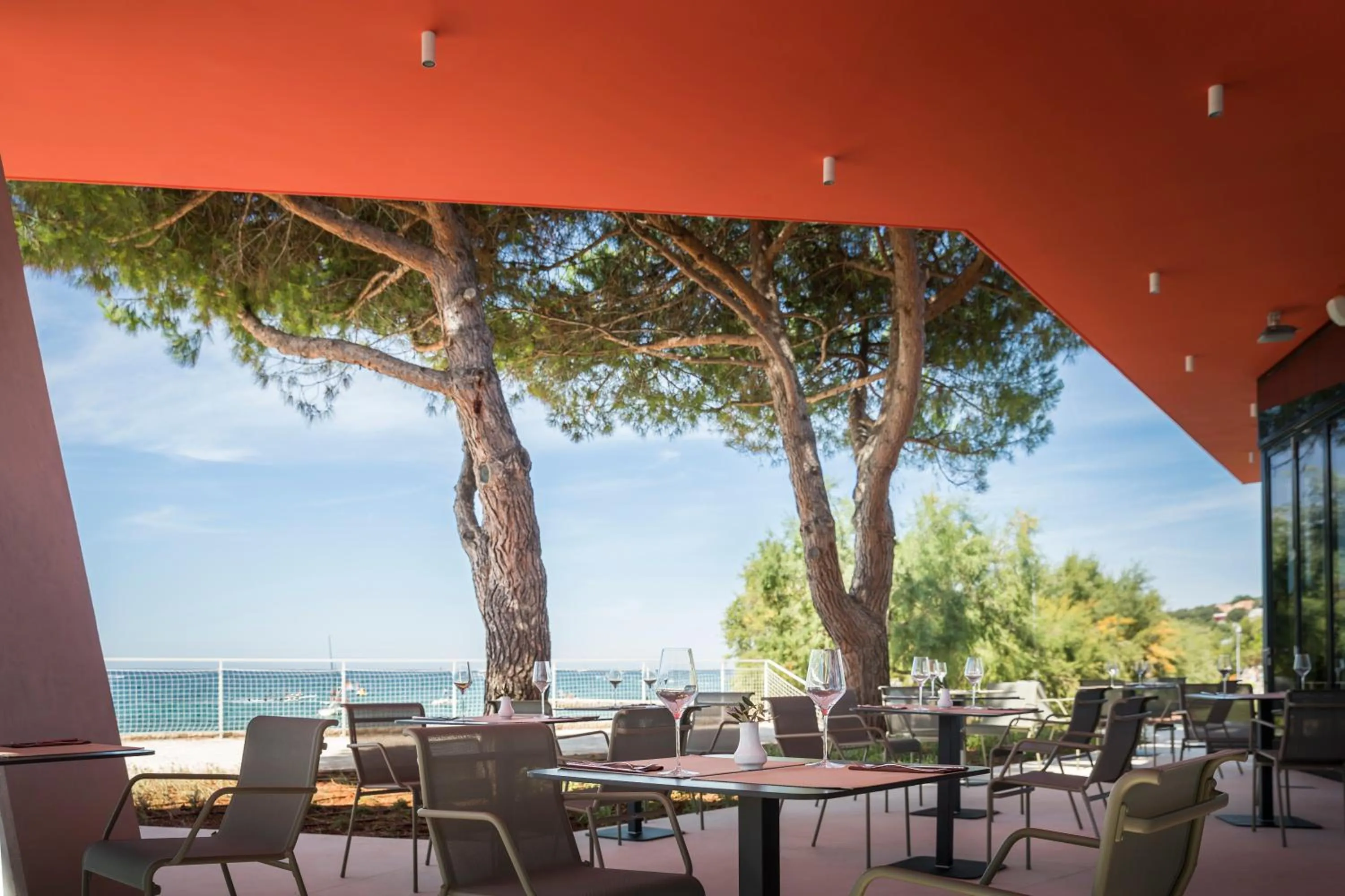 Restaurant/places to eat in Maistra Camping Amarin Pitches