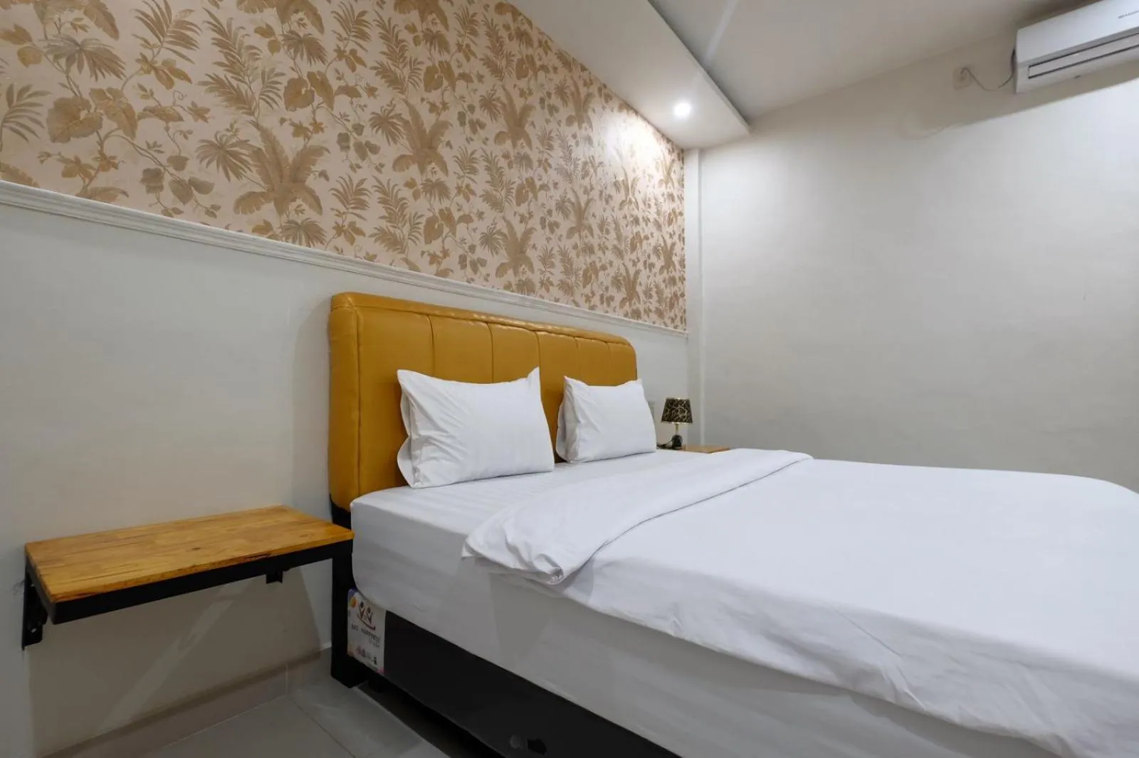 Bedroom, Bed in Grand Mulia Hotel Kisaran