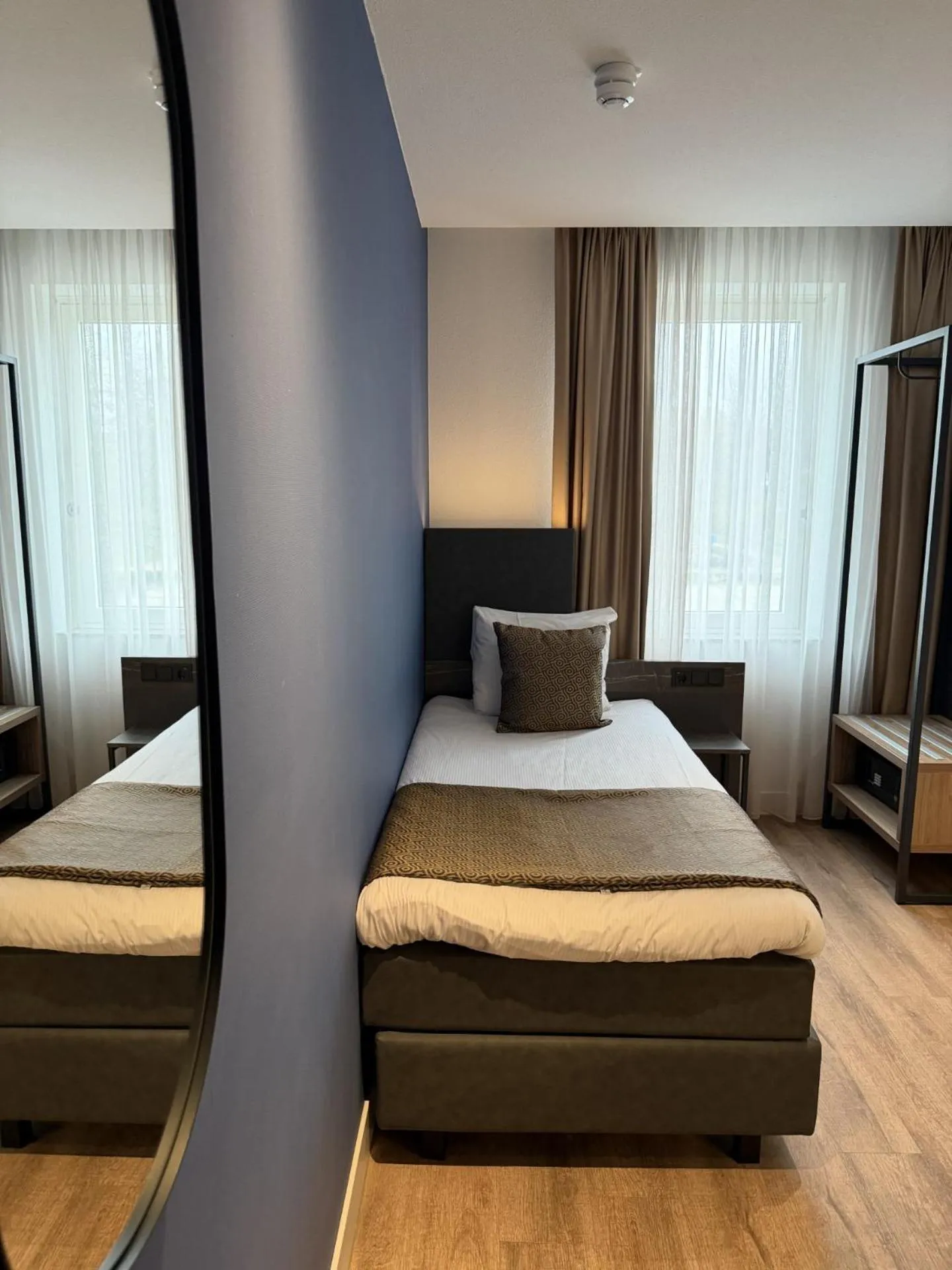 Bed in OZO Hotels Antares Amsterdam Schiphol Airport