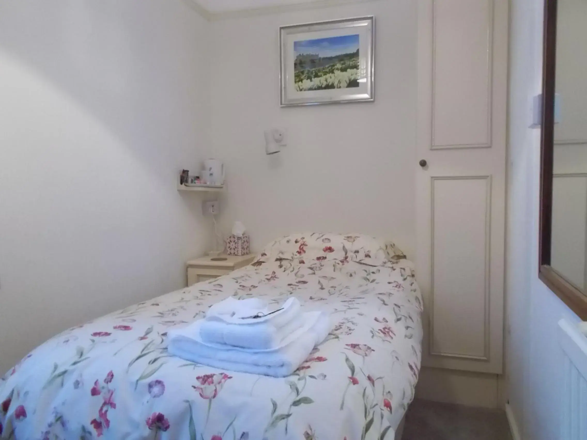 Single Room with Separate Private Bathroom in The Beaumont Single Room with Separate Private Bathroom in The Beaumont