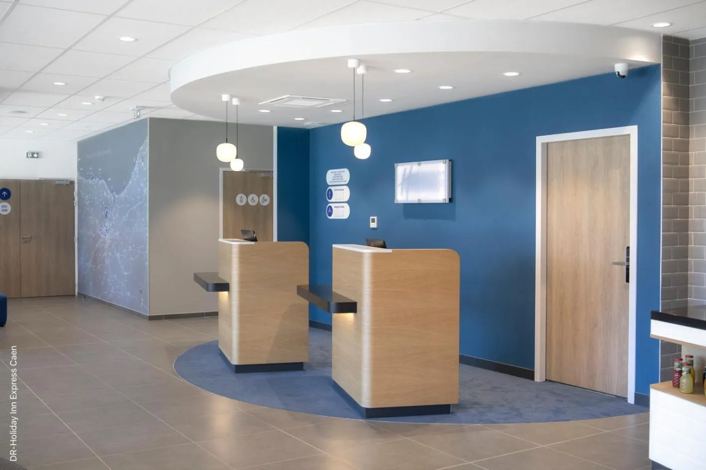 Lobby or reception in Holiday Inn Express Caen Epron by IHG