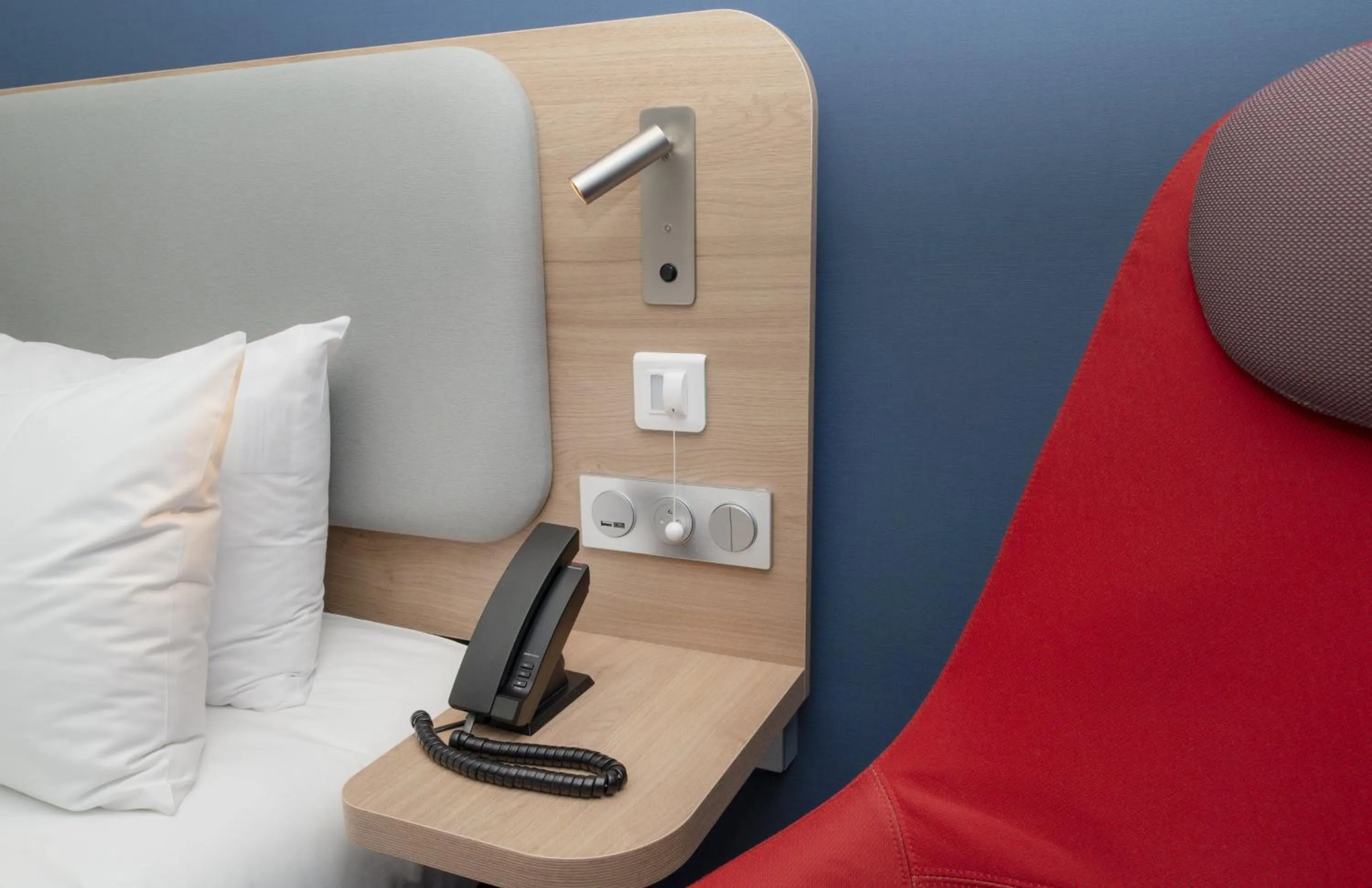 Photo of the whole room in Holiday Inn Express Caen Epron by IHG