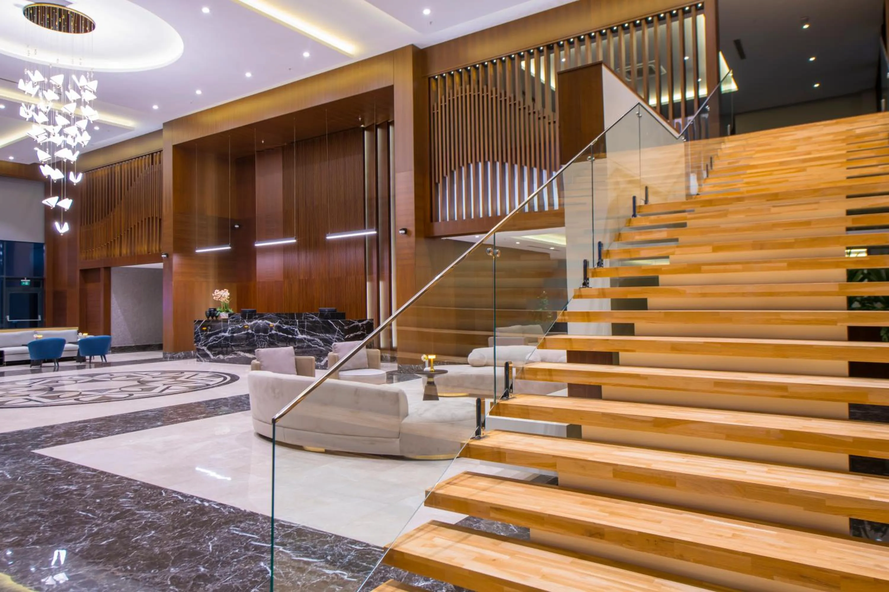 Lobby or reception in Crowne Plaza Yalova by IHG