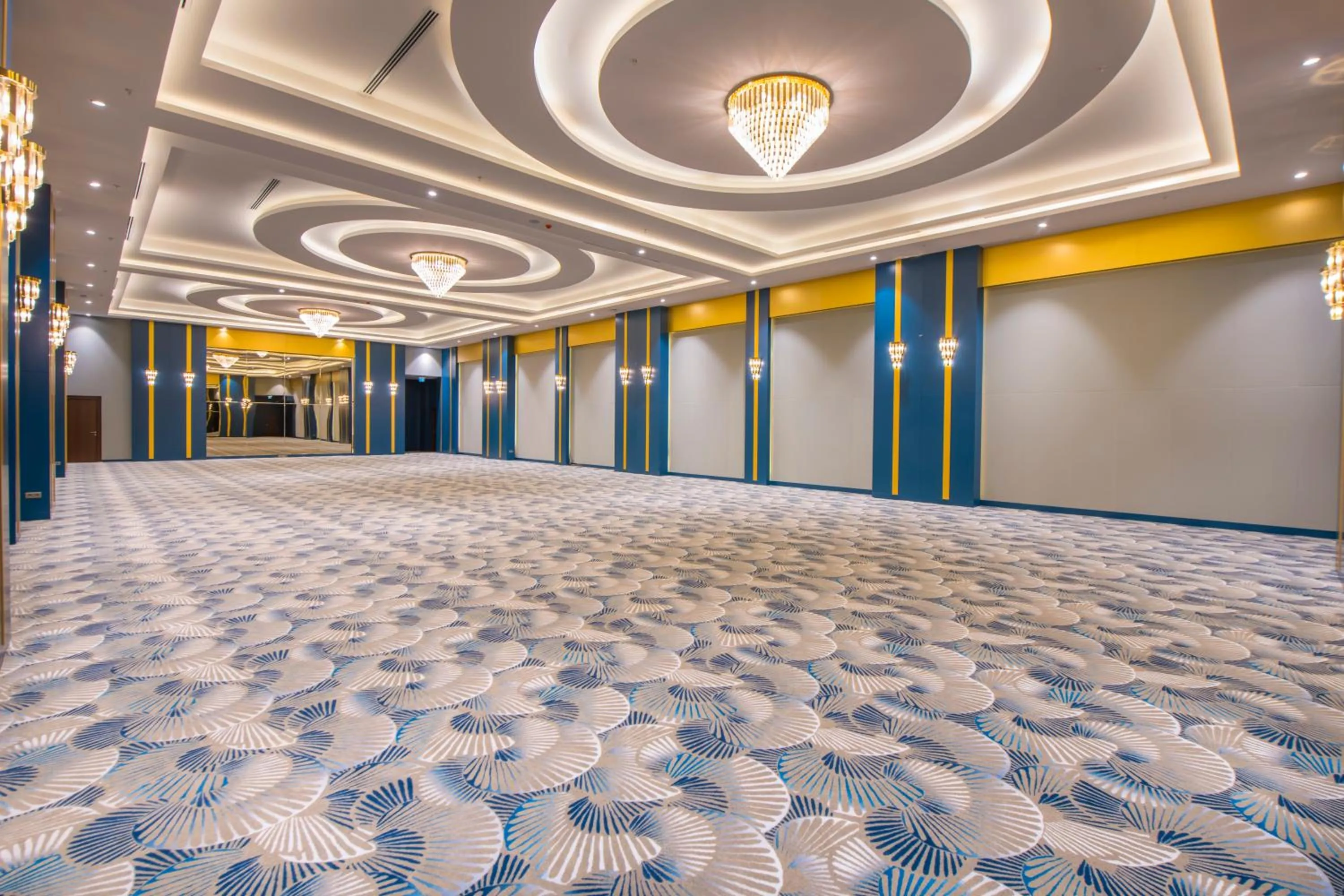 Meeting/conference room in Crowne Plaza Yalova by IHG