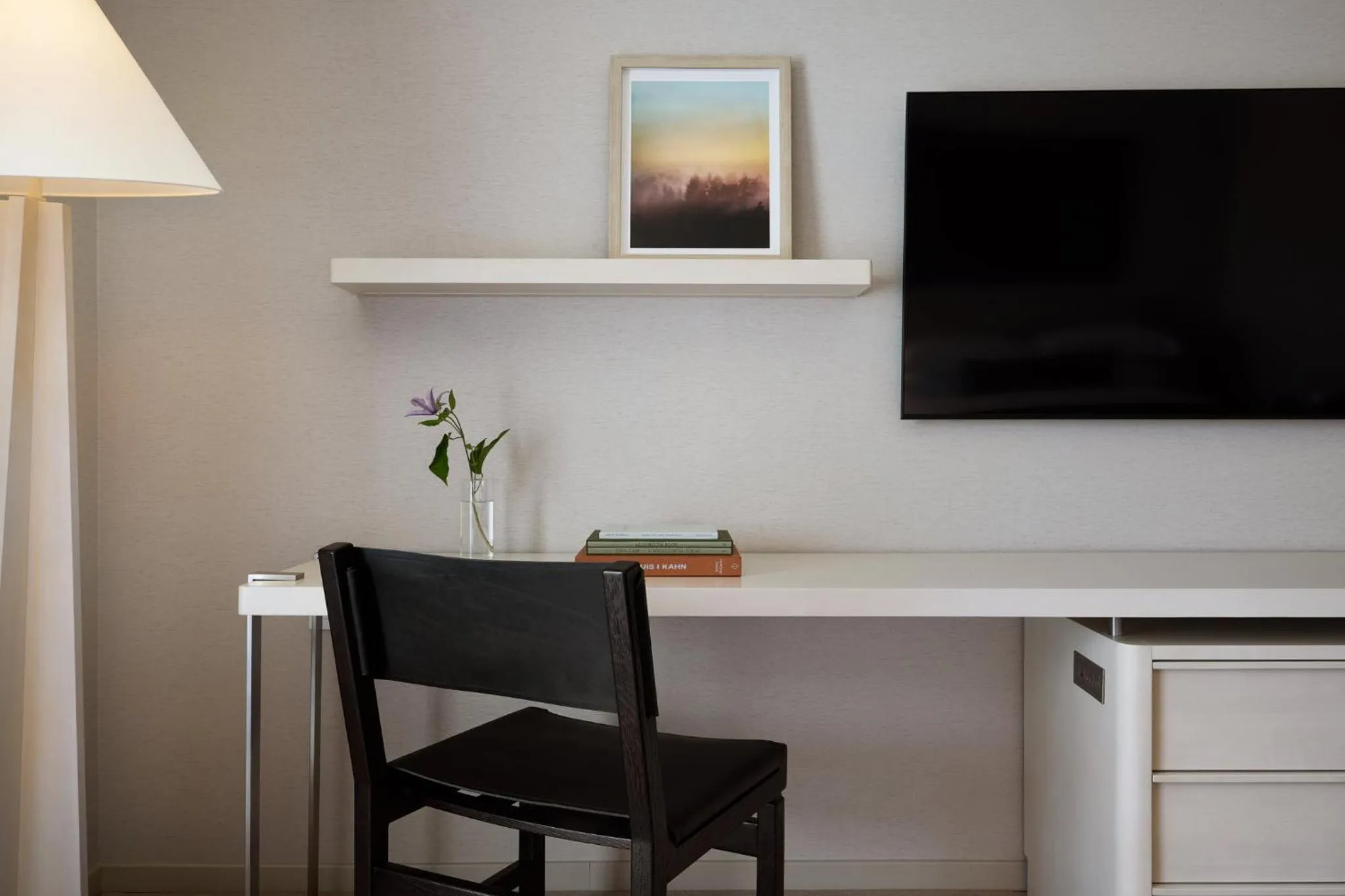 Photo of the whole room in Kimpton Claret Hotel by IHG