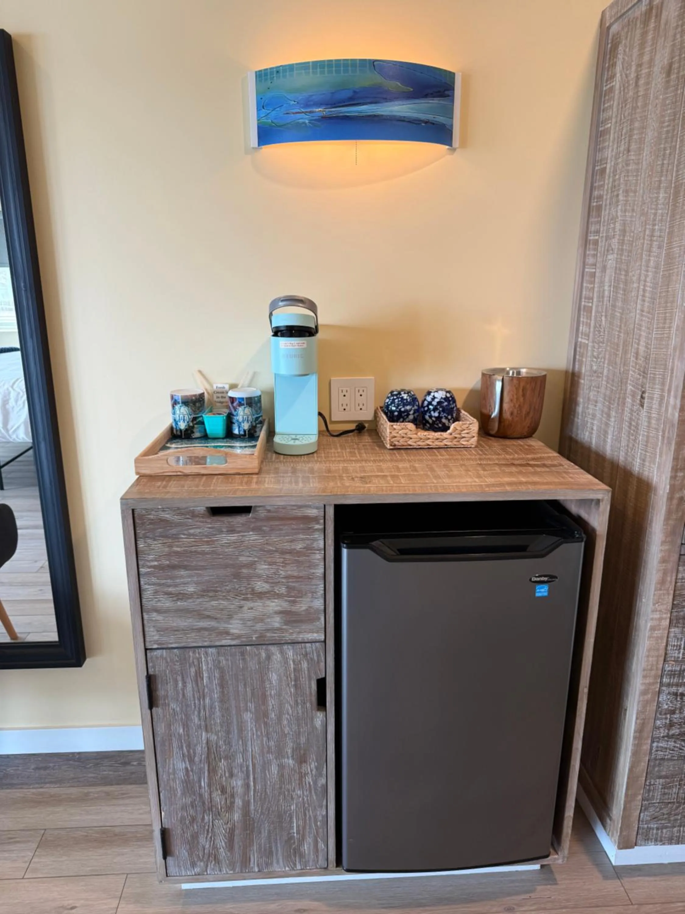 Coffee/tea facilities in HarborWalk Inn