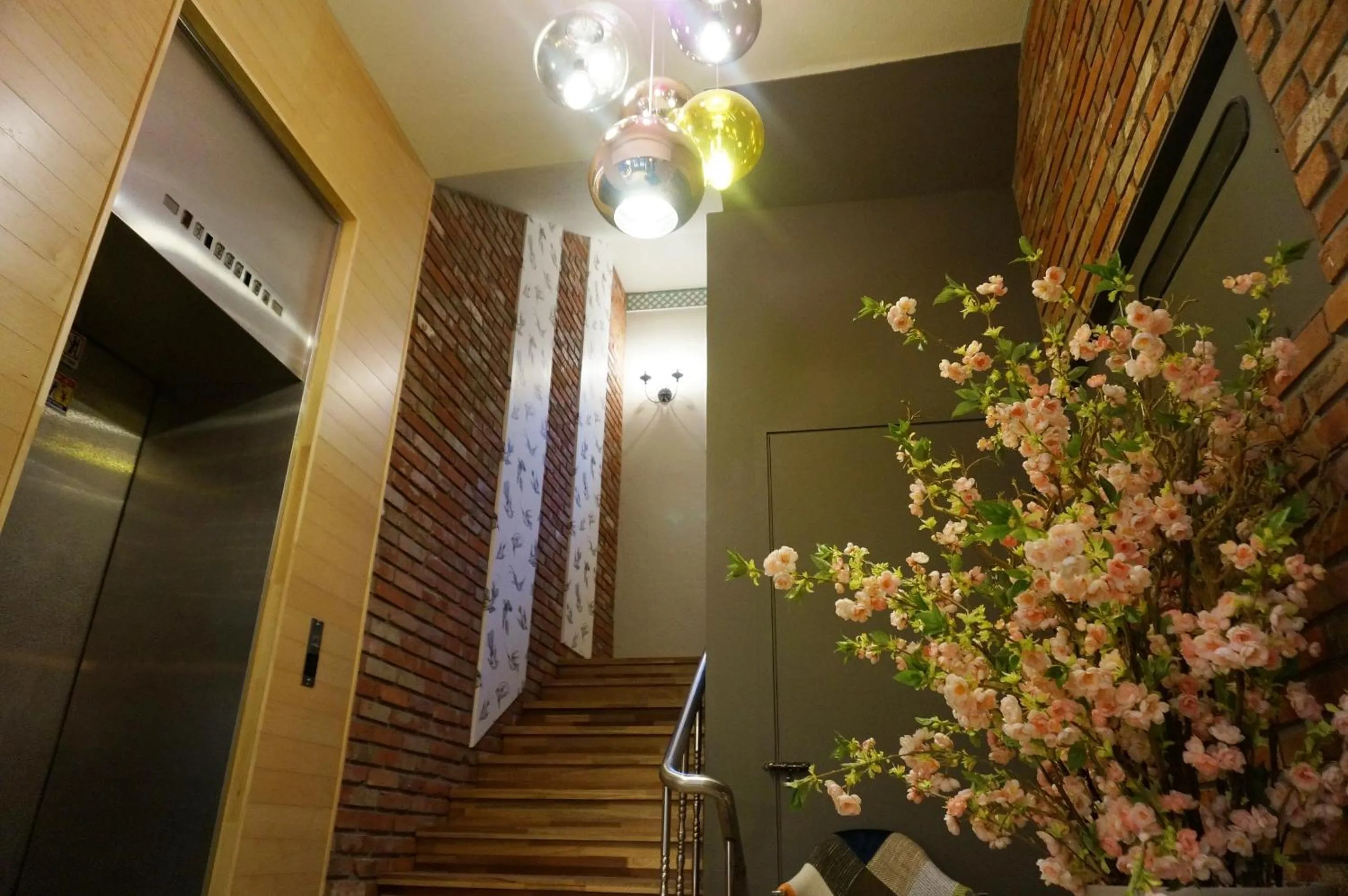 Decorative detail in Hotel Gaon Golden Park Dongdaemun