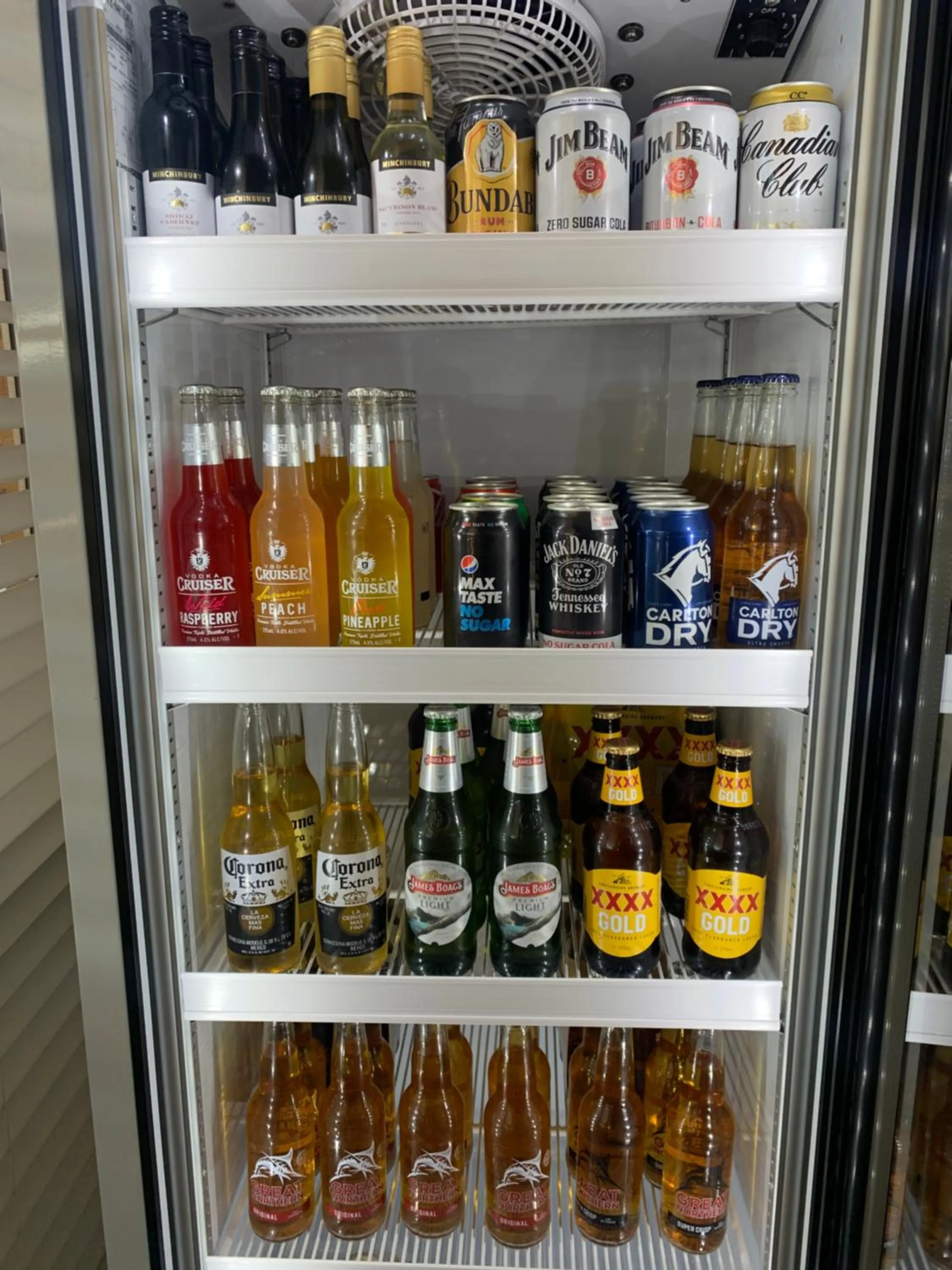 Lounge or bar in Raintree Motel Biloela