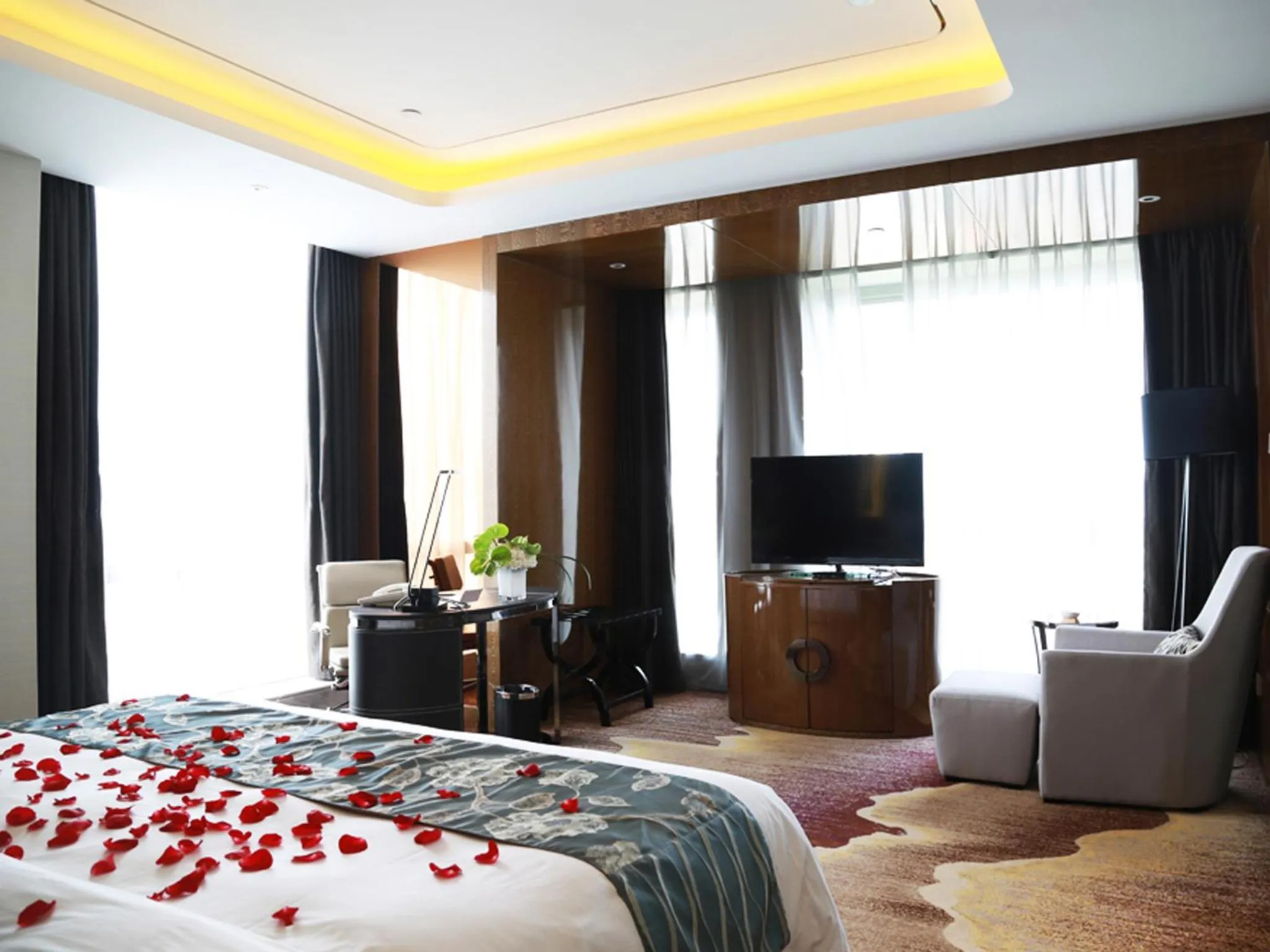 Bedroom in Ramada Plaza Liuzhou Liudong