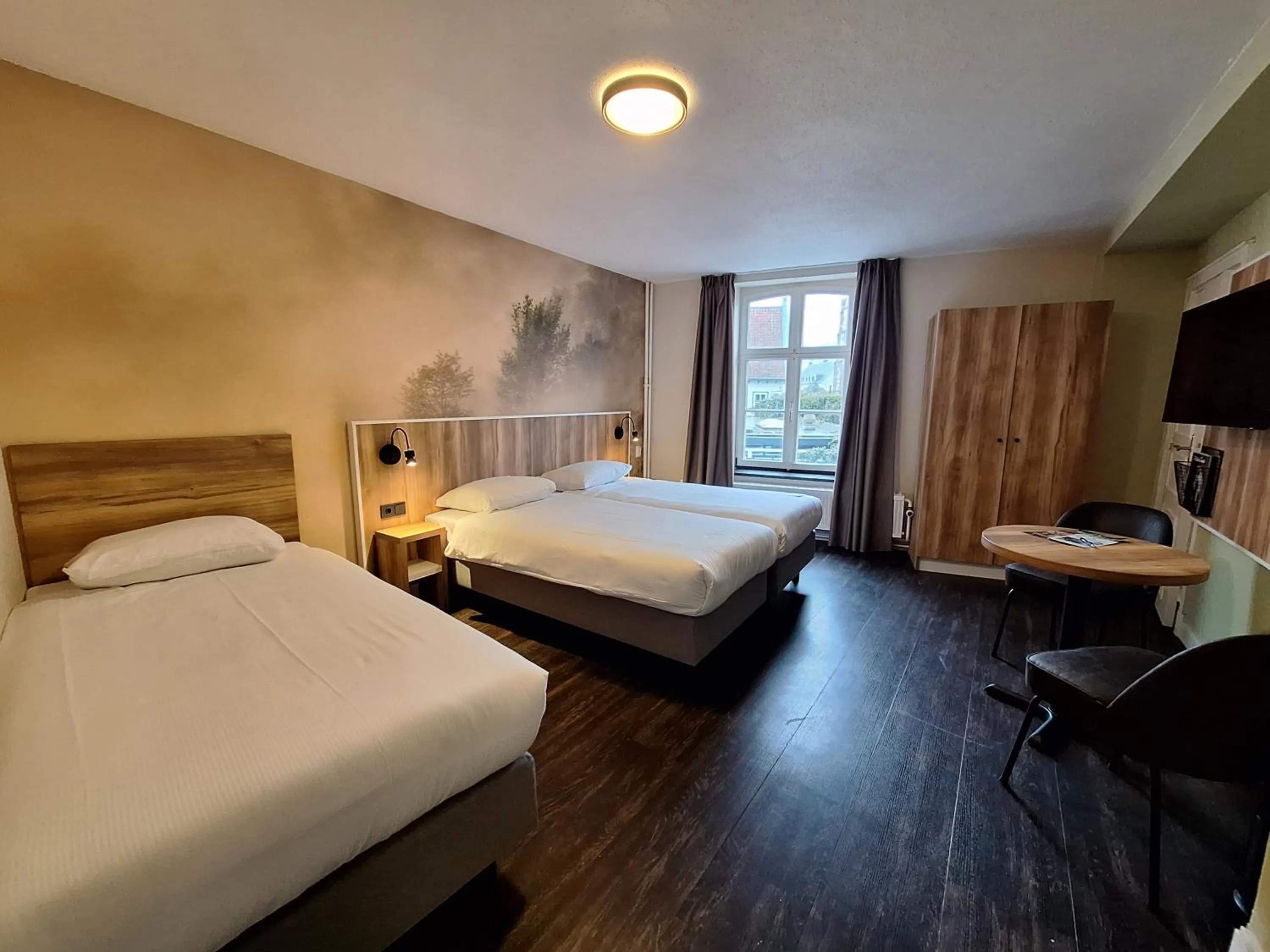 Bedroom, Bed in Fletcher Hotel La Ville Blanche