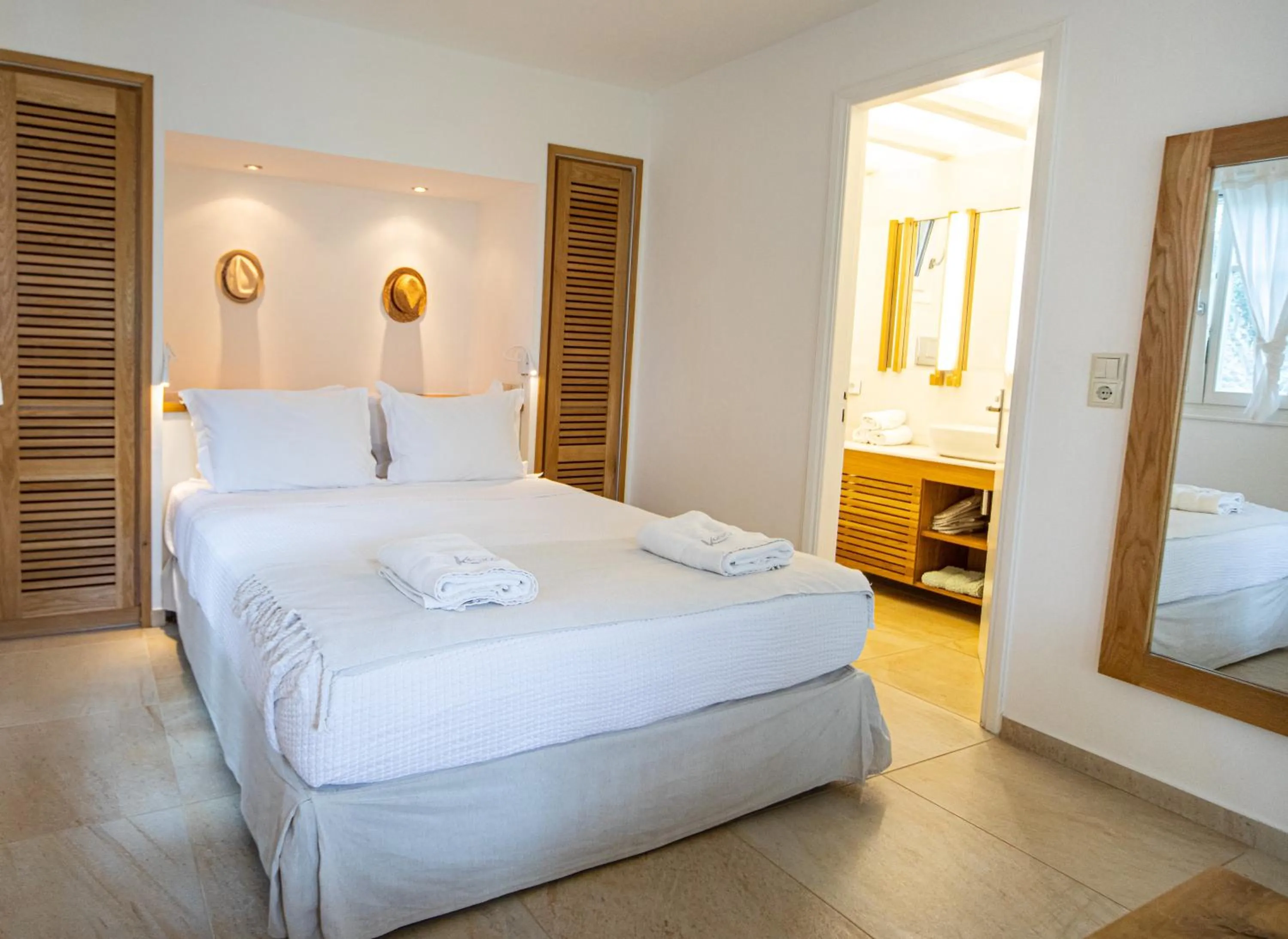 Bed in Kavos Hotel Naxos