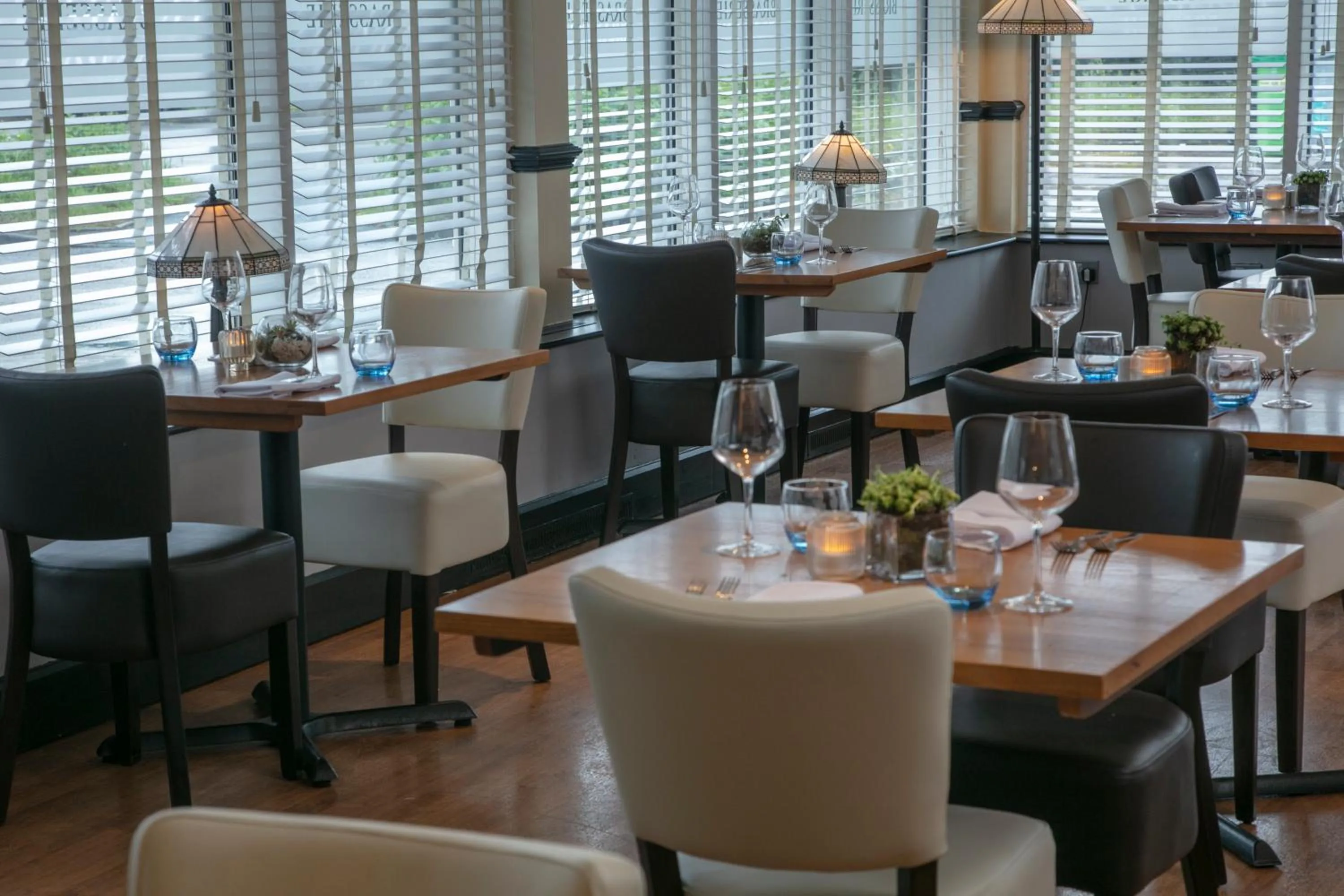 Restaurant/places to eat in Best Western Premier Knowsley Suites Hotel & Spa