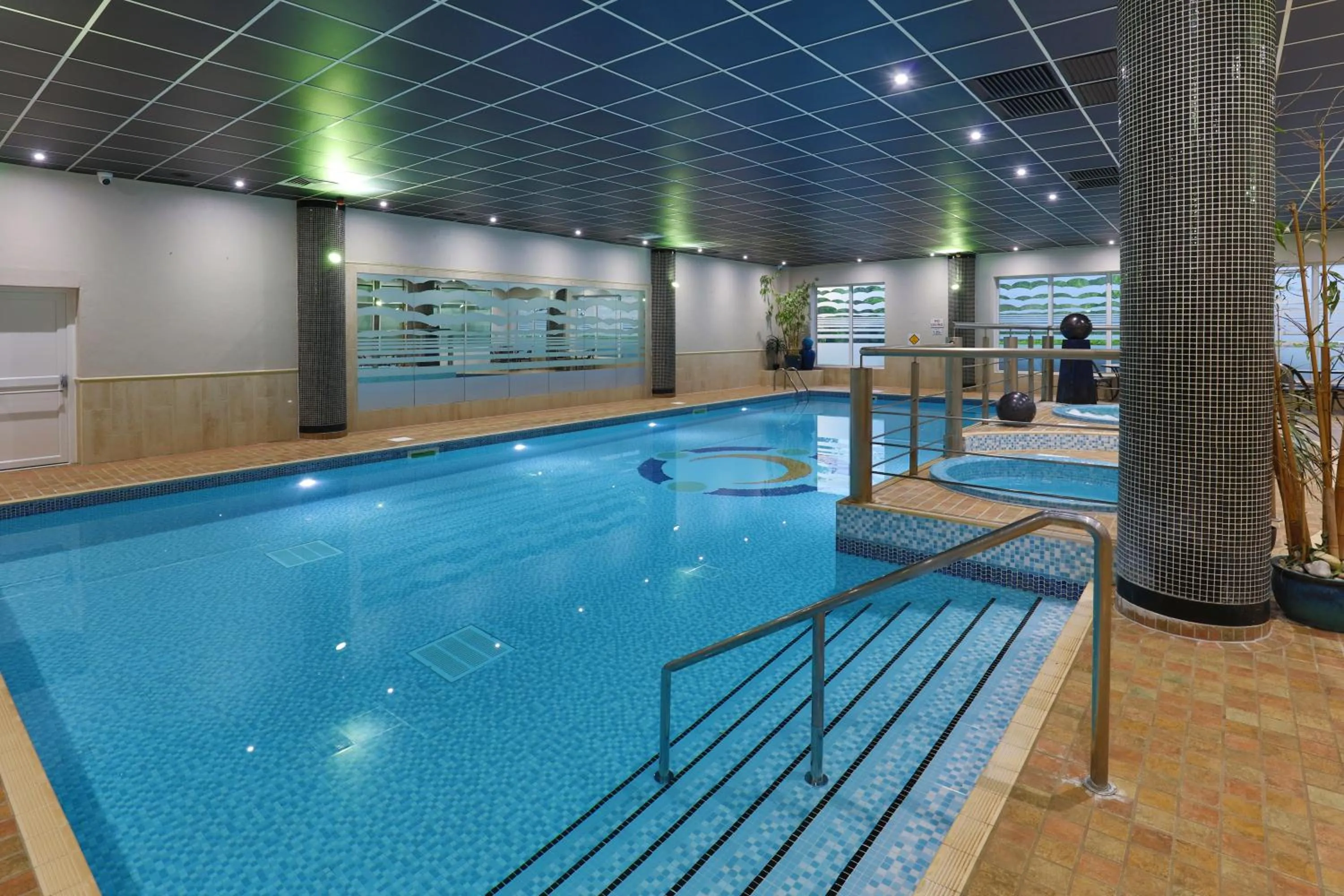 Swimming pool in Best Western Premier Knowsley Suites Hotel & Spa