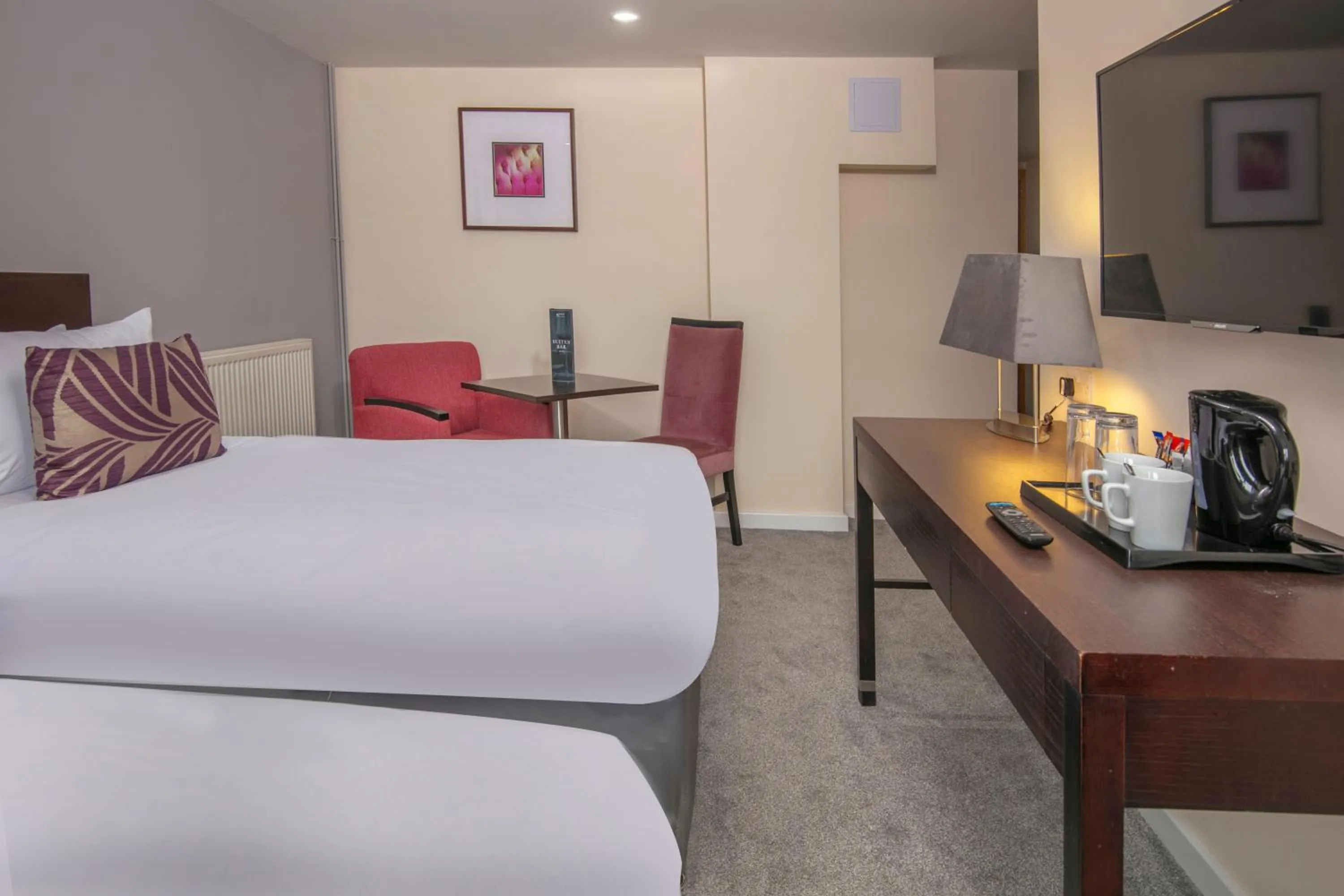 Bed in Best Western Premier Knowsley Suites Hotel & Spa