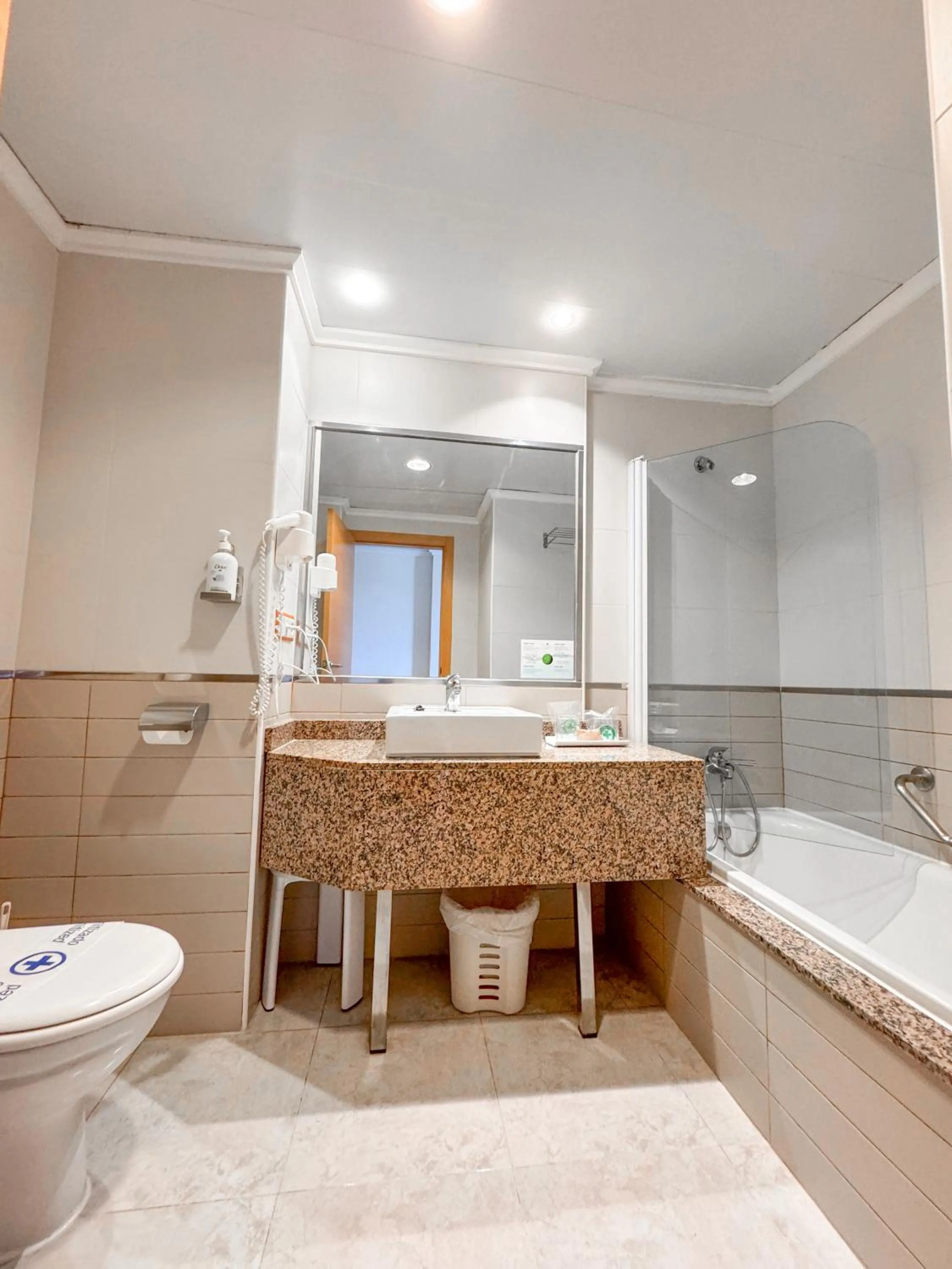 Bathroom in Hotel Atlantic by Hoteles Centric