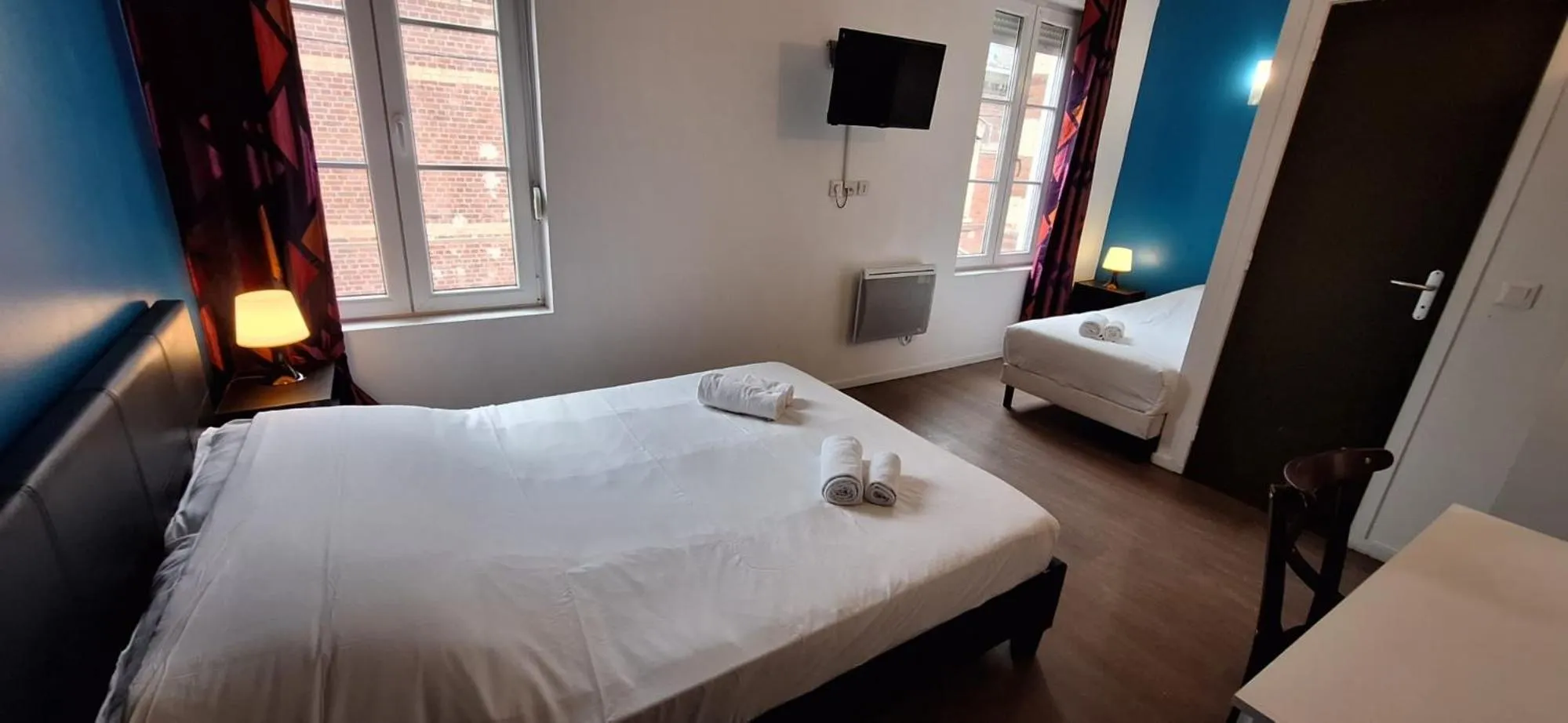 Bed in hôtel- restaurant le Saint Quentin