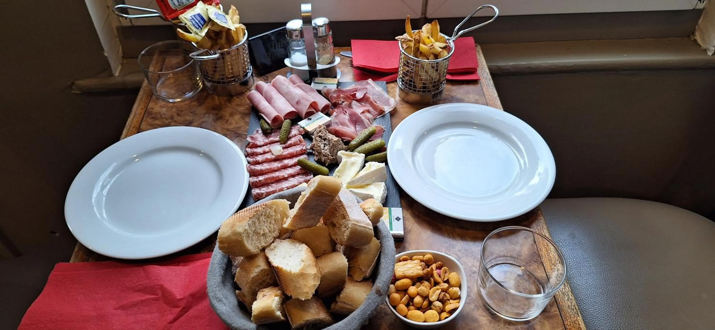 hôtel- restaurant le Saint Quentin