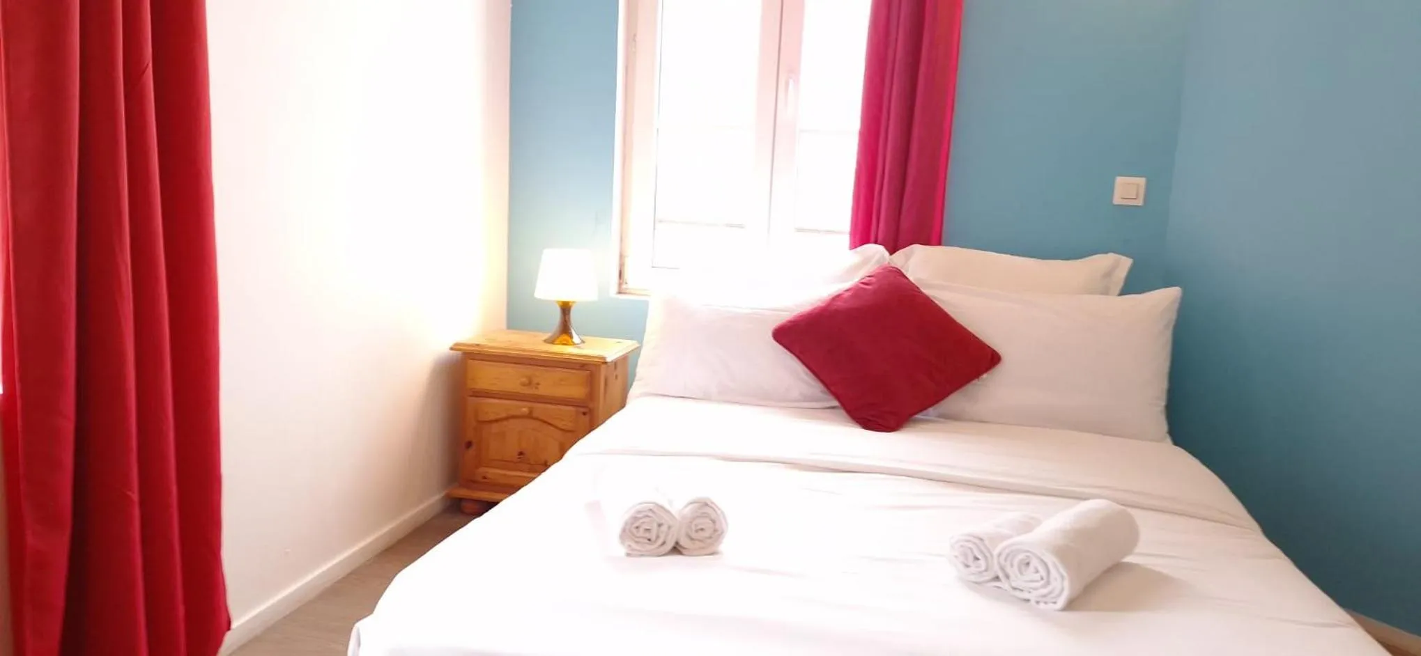 Bed in hôtel- restaurant le Saint Quentin