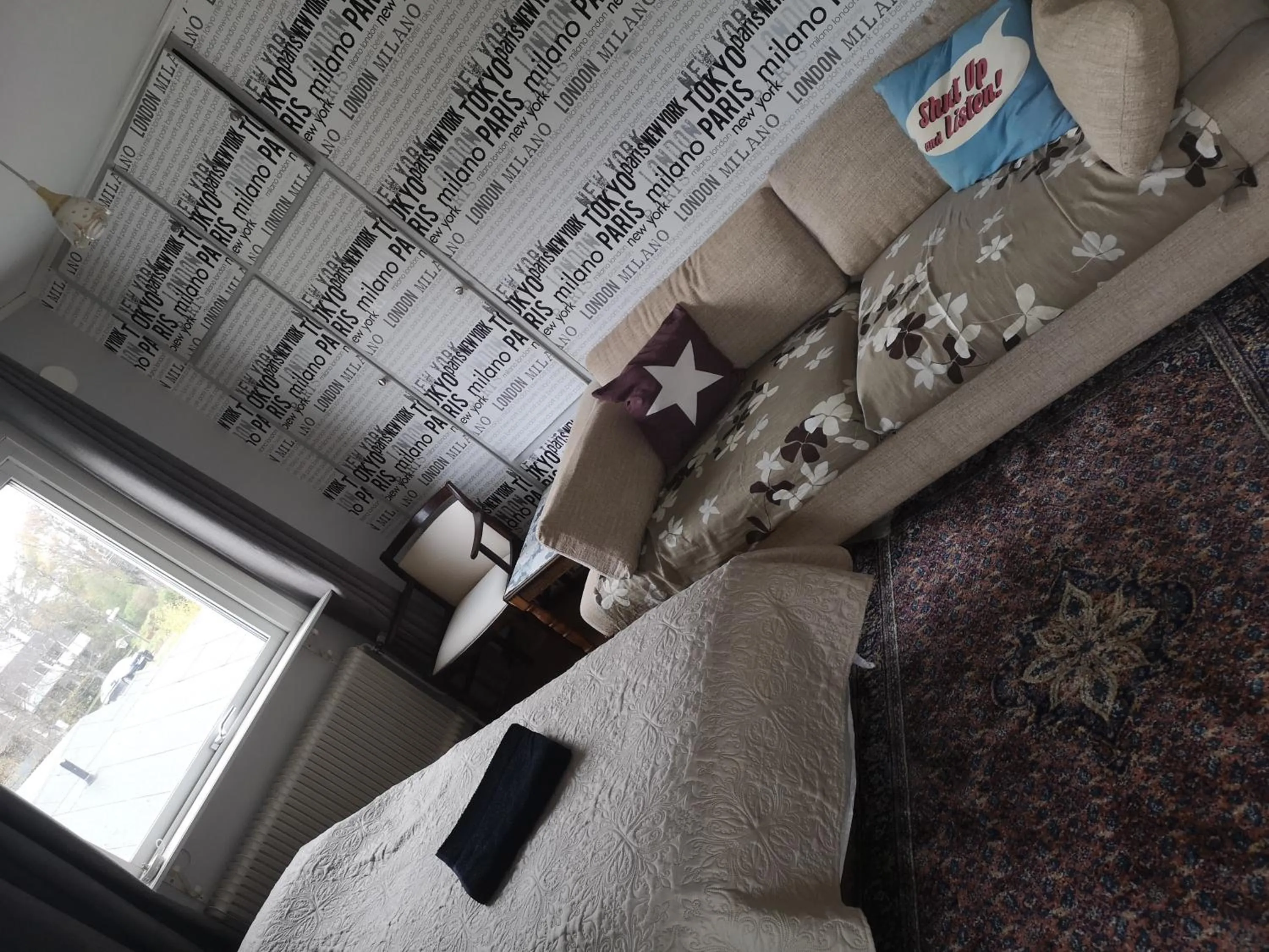 Bed in Stop at The Cross