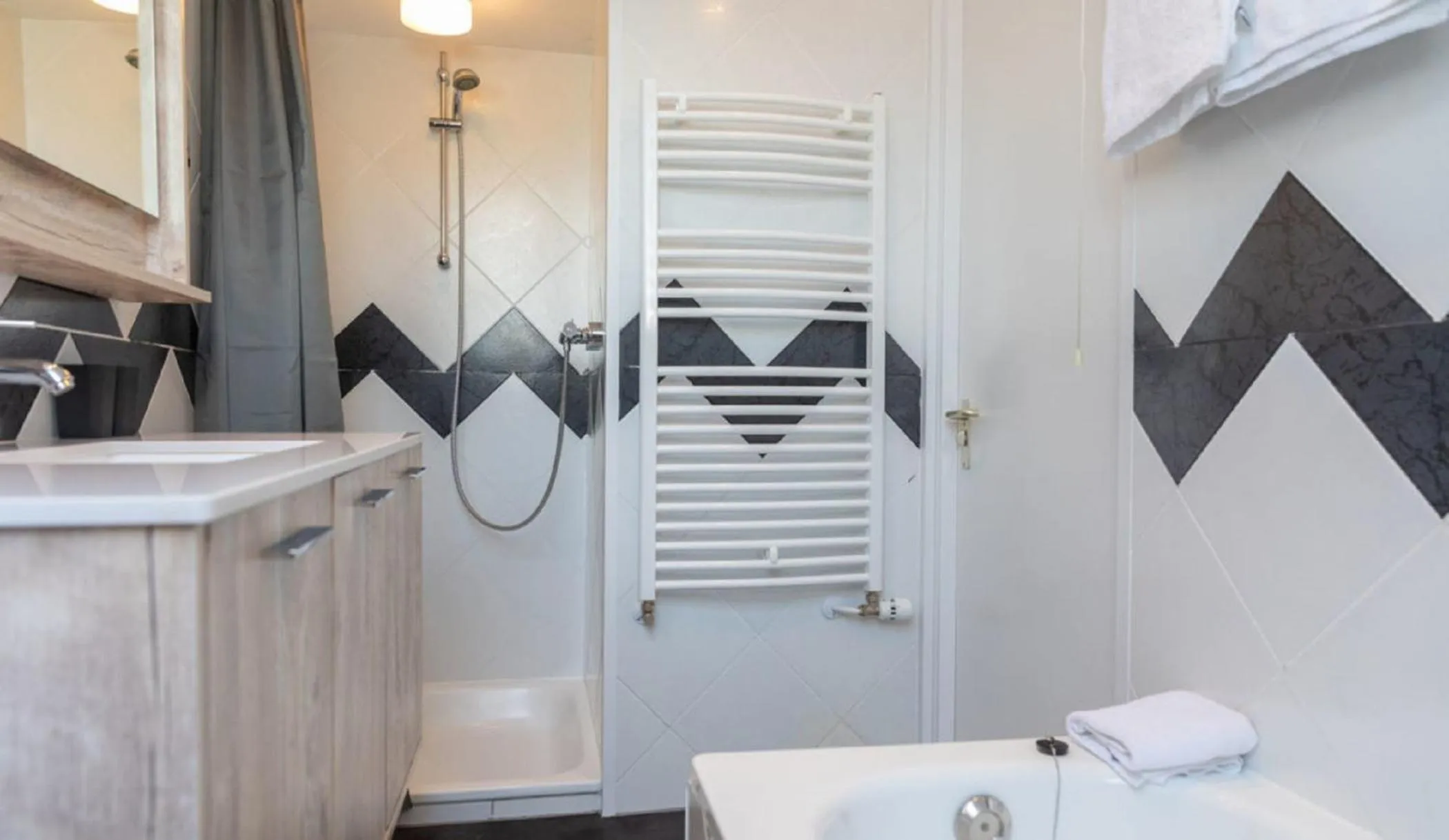 Bathroom in Hotel-Restaurant Loodsmans Welvaren