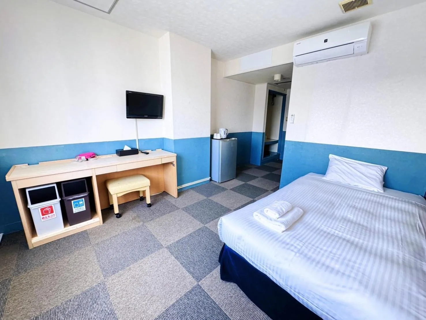 Photo of the whole room, Bed in Hotel Orox