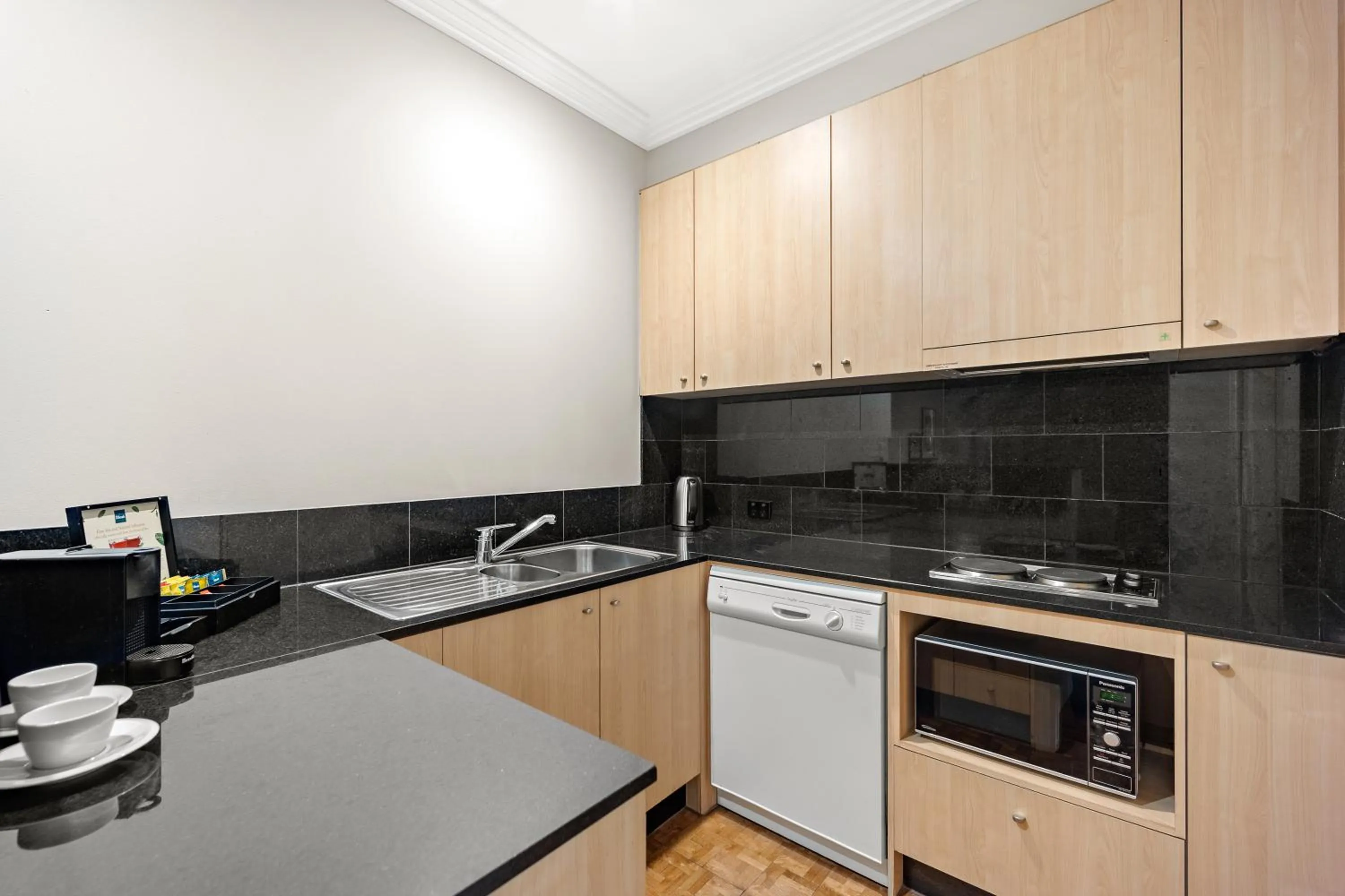 Coffee/tea facilities in Melbourne City Suites