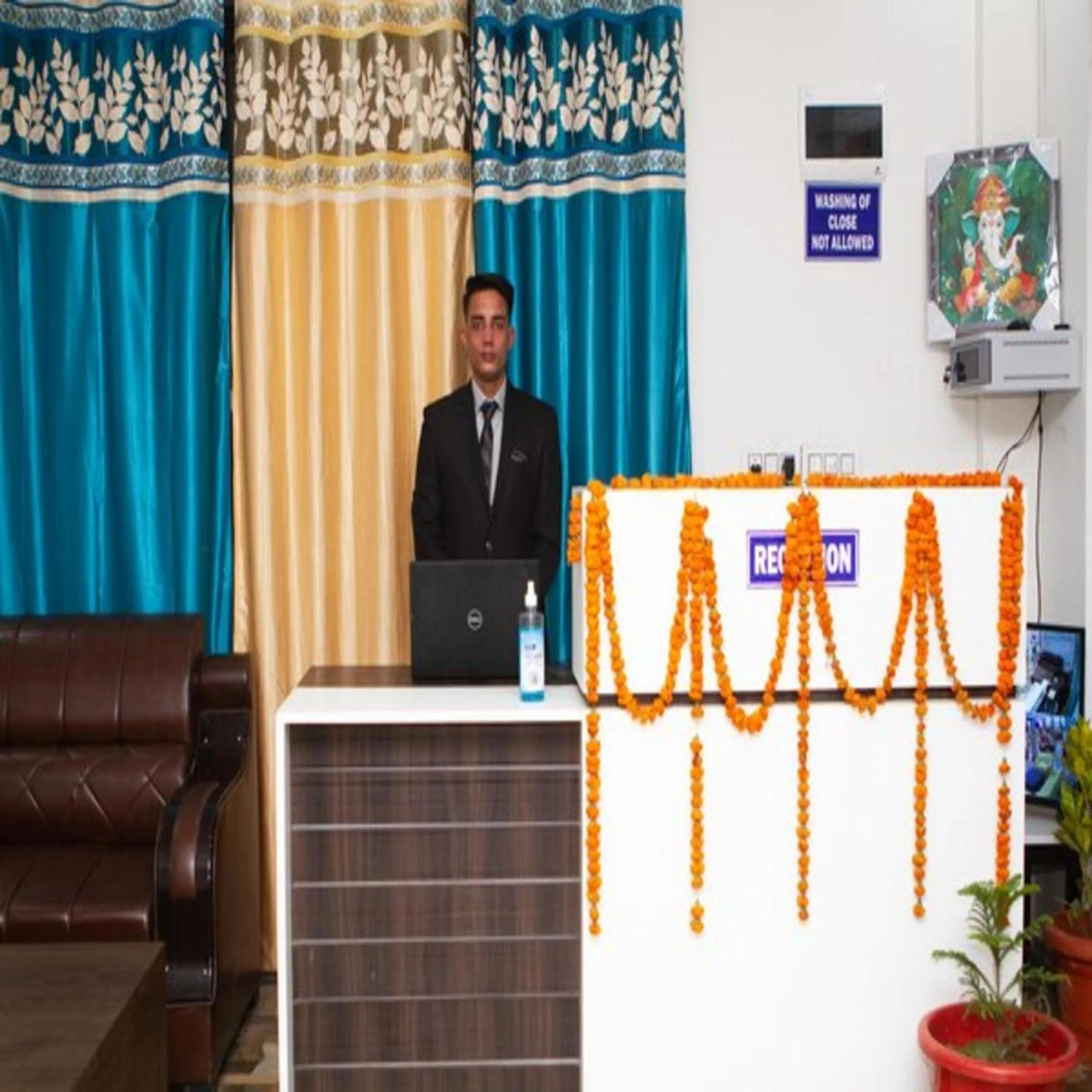 Lobby or reception in Hotel Roop