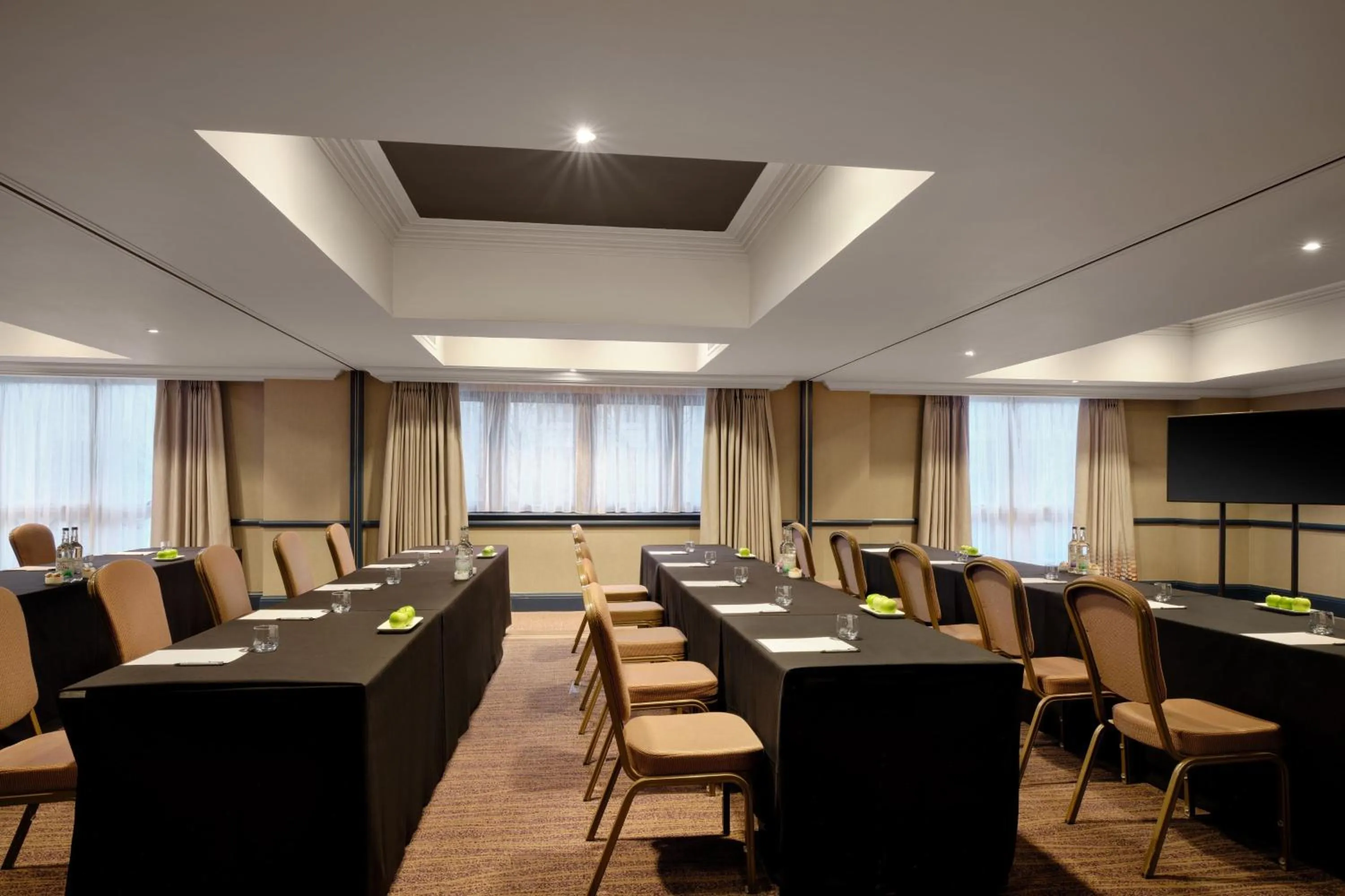 Meeting/conference room in Edinburgh Marriott Hotel Holyrood
