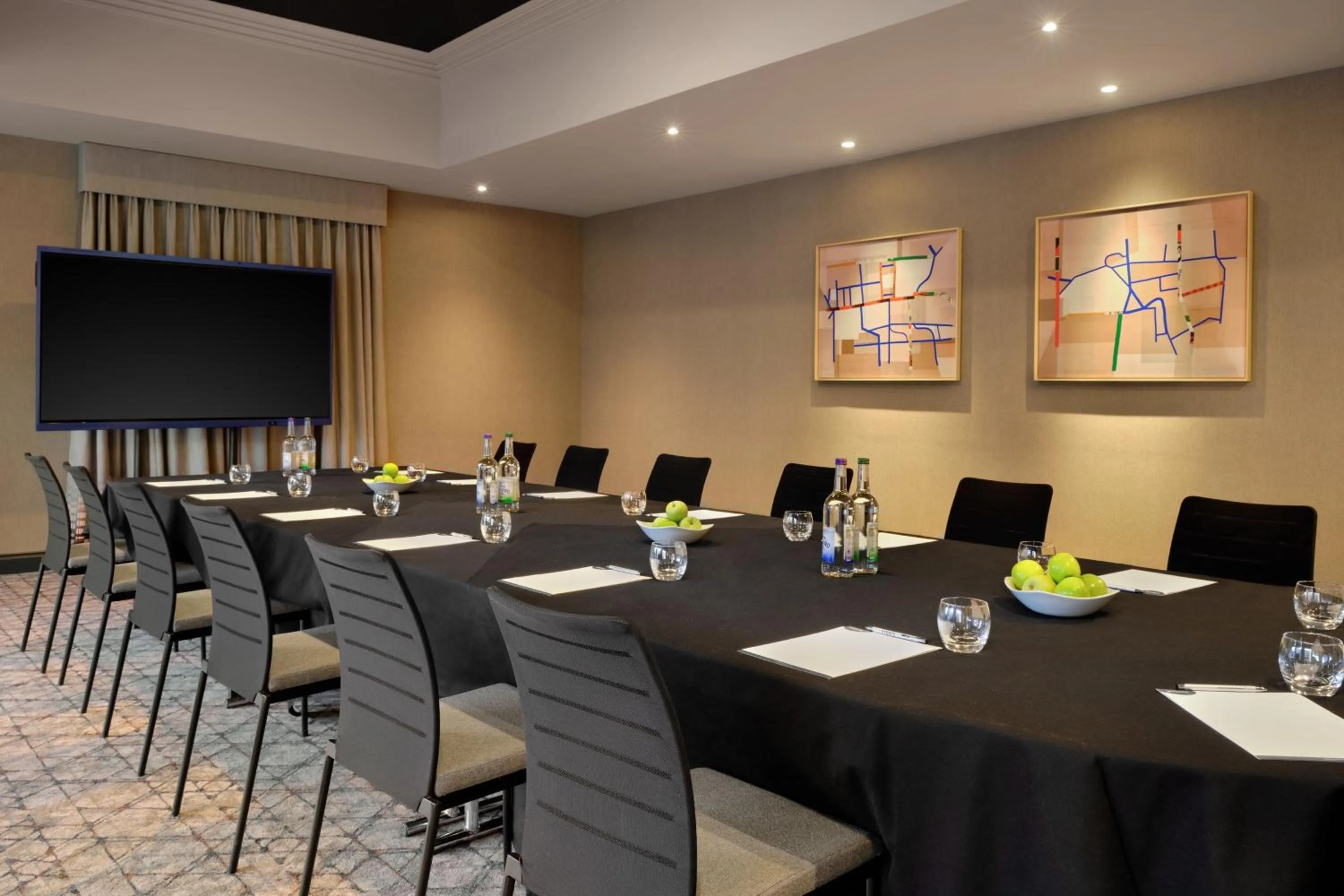 Meeting/conference room in Edinburgh Marriott Hotel Holyrood