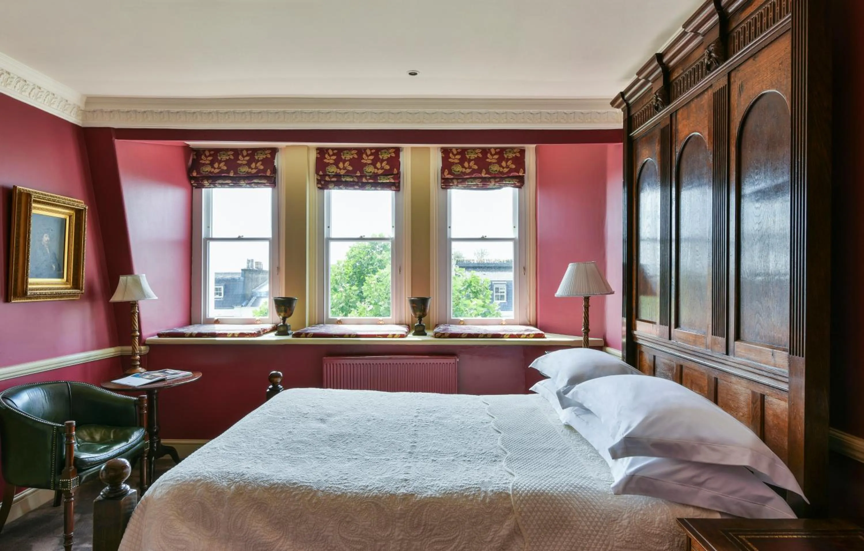 Bedroom, Bed in The Gore London - Starhotels Collezione
