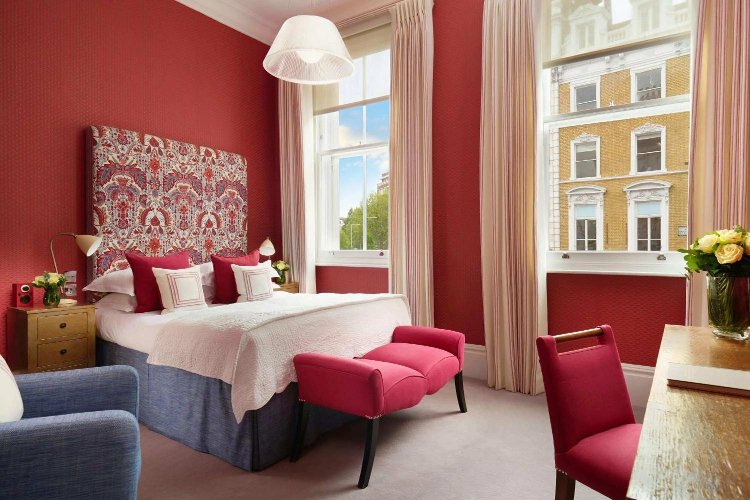 Photo of the whole room, Bed in The Pelham London - Starhotels Collezione
