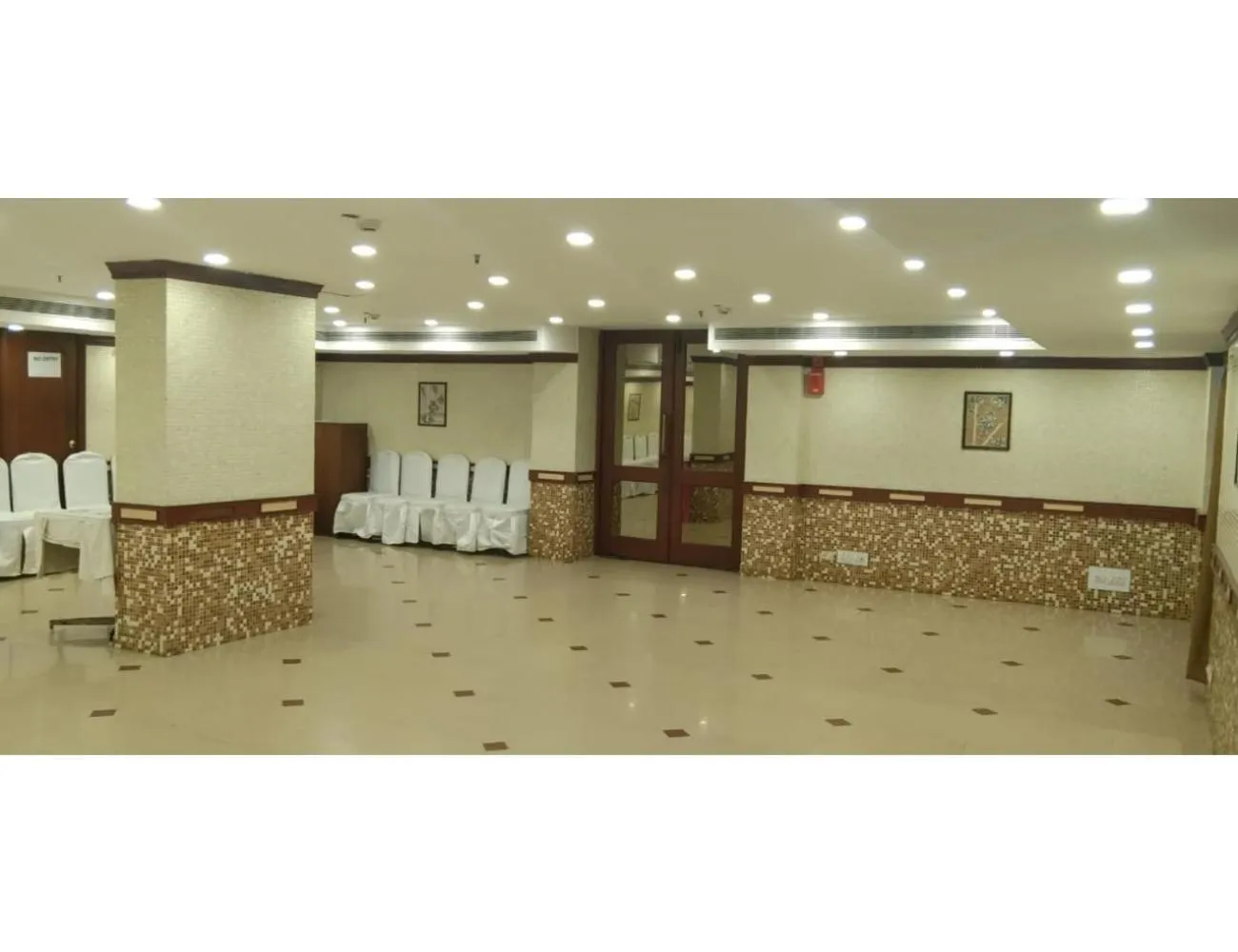 Living room in Hotel Maurya International, Chennai