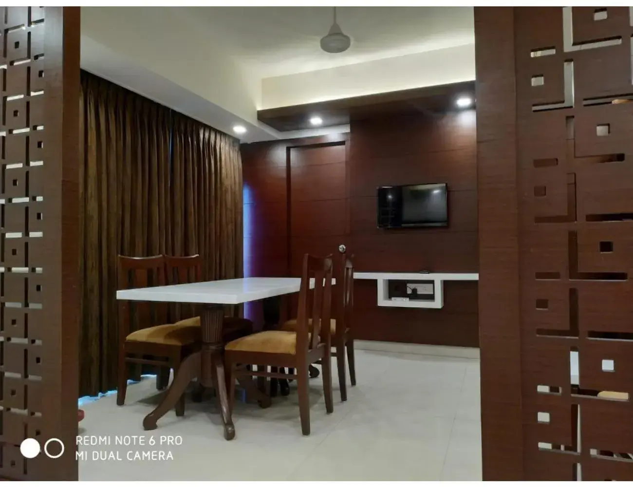 Communal lounge/ TV room, Dining Area in Hotel Maurya International Communal lounge/ TV room, Dining Area in Hotel Maurya International