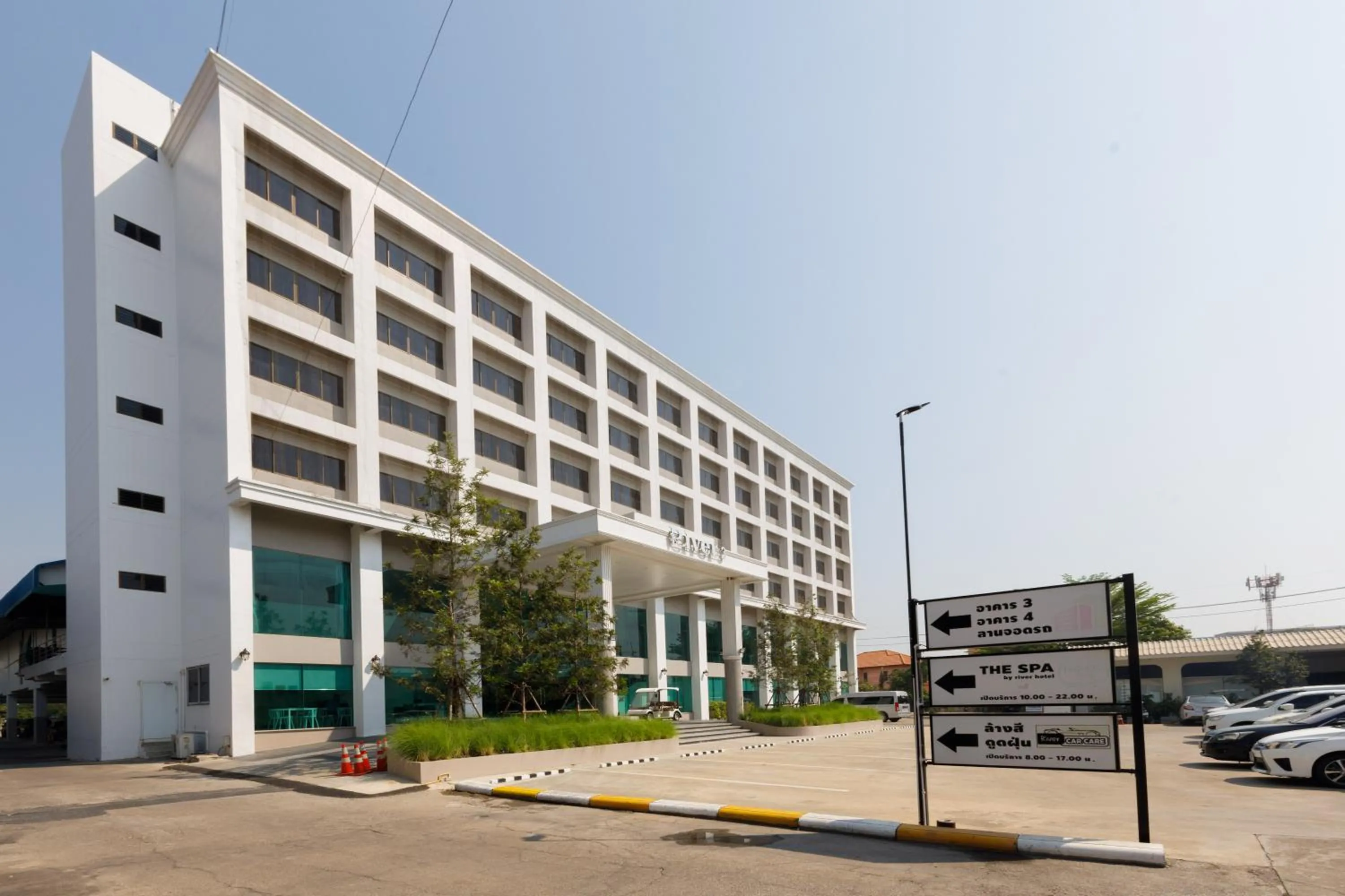 Property building in River Hotel - The Outstanding Venues Nakhon Pathom