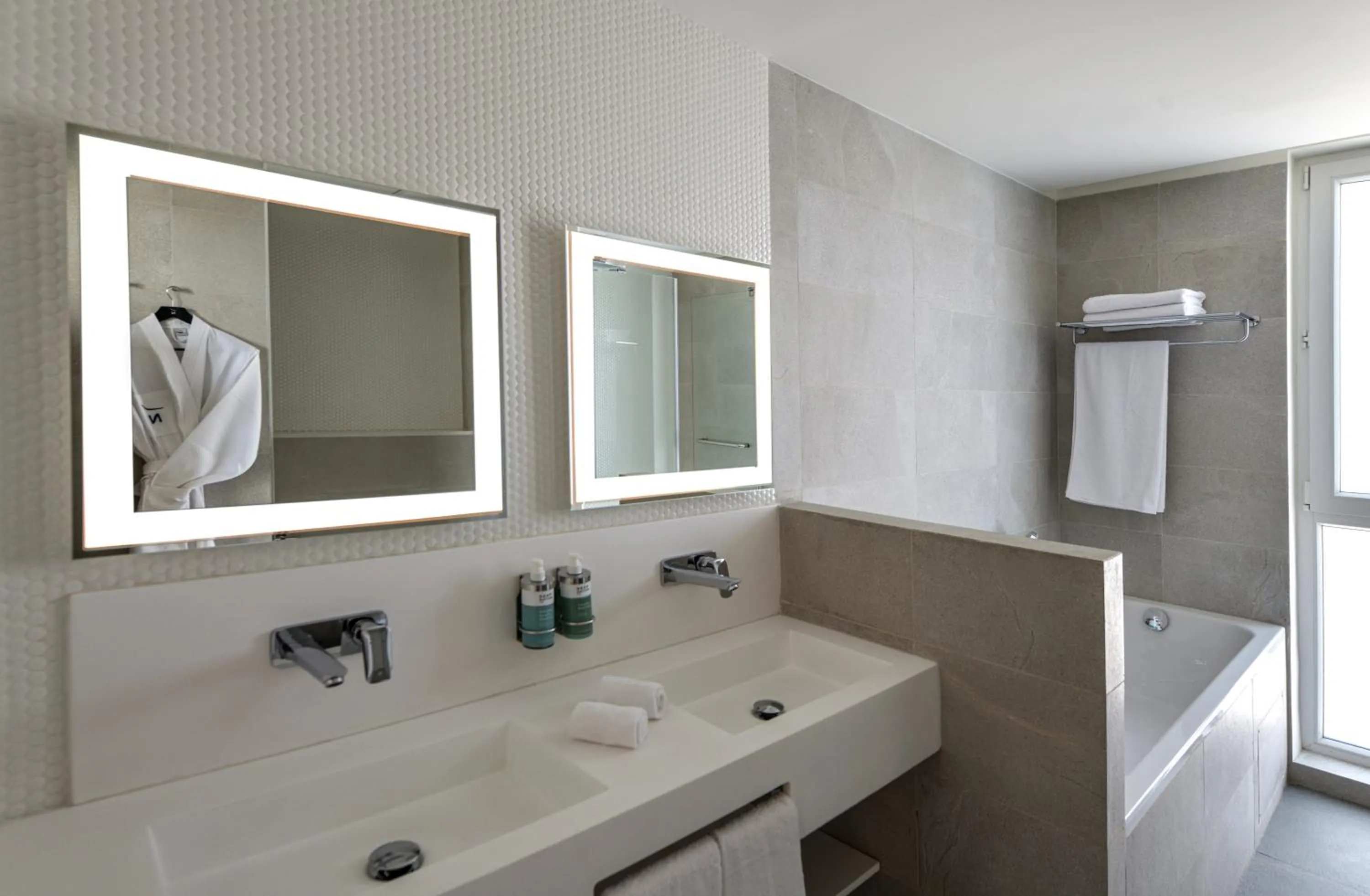 Bathroom in Novotel Lubumbashi