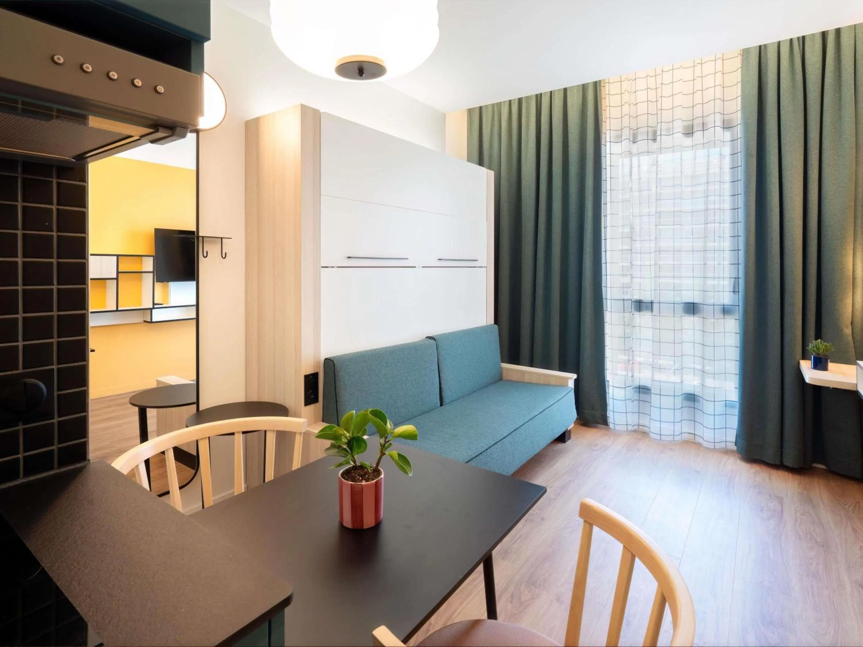 Bedroom in Aparthotel Adagio Access Rouen Centre Cathédrale